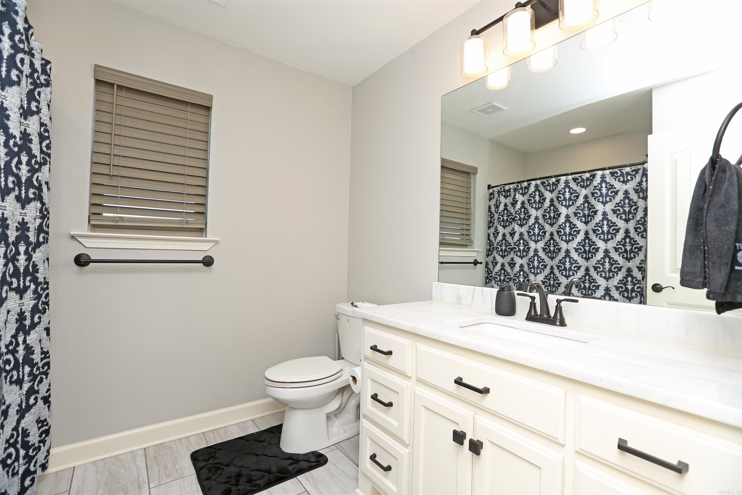 JAXON TERRACE - Residential