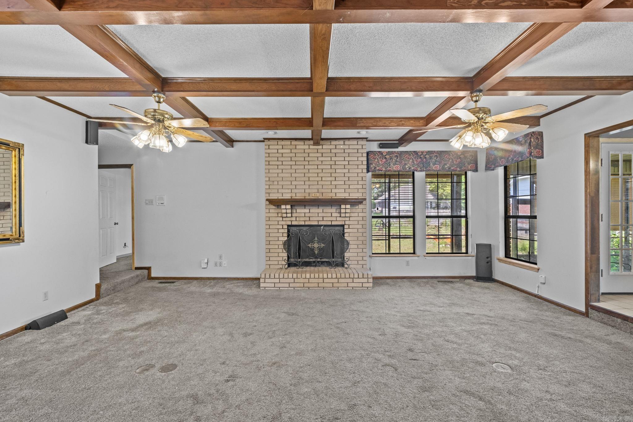 EAST MEADOW - Residential