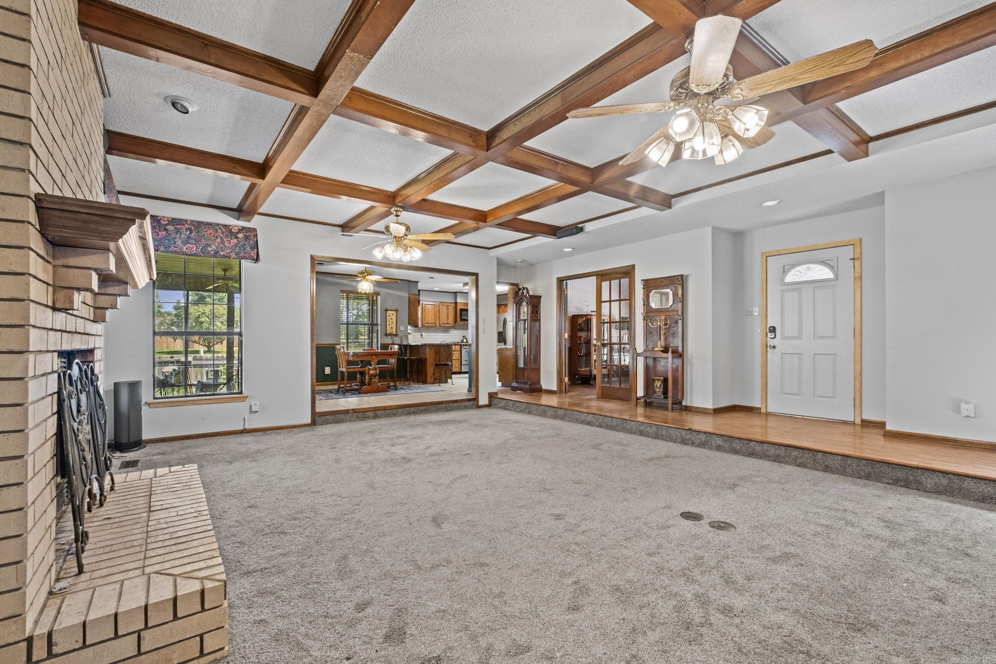 EAST MEADOW - Residential