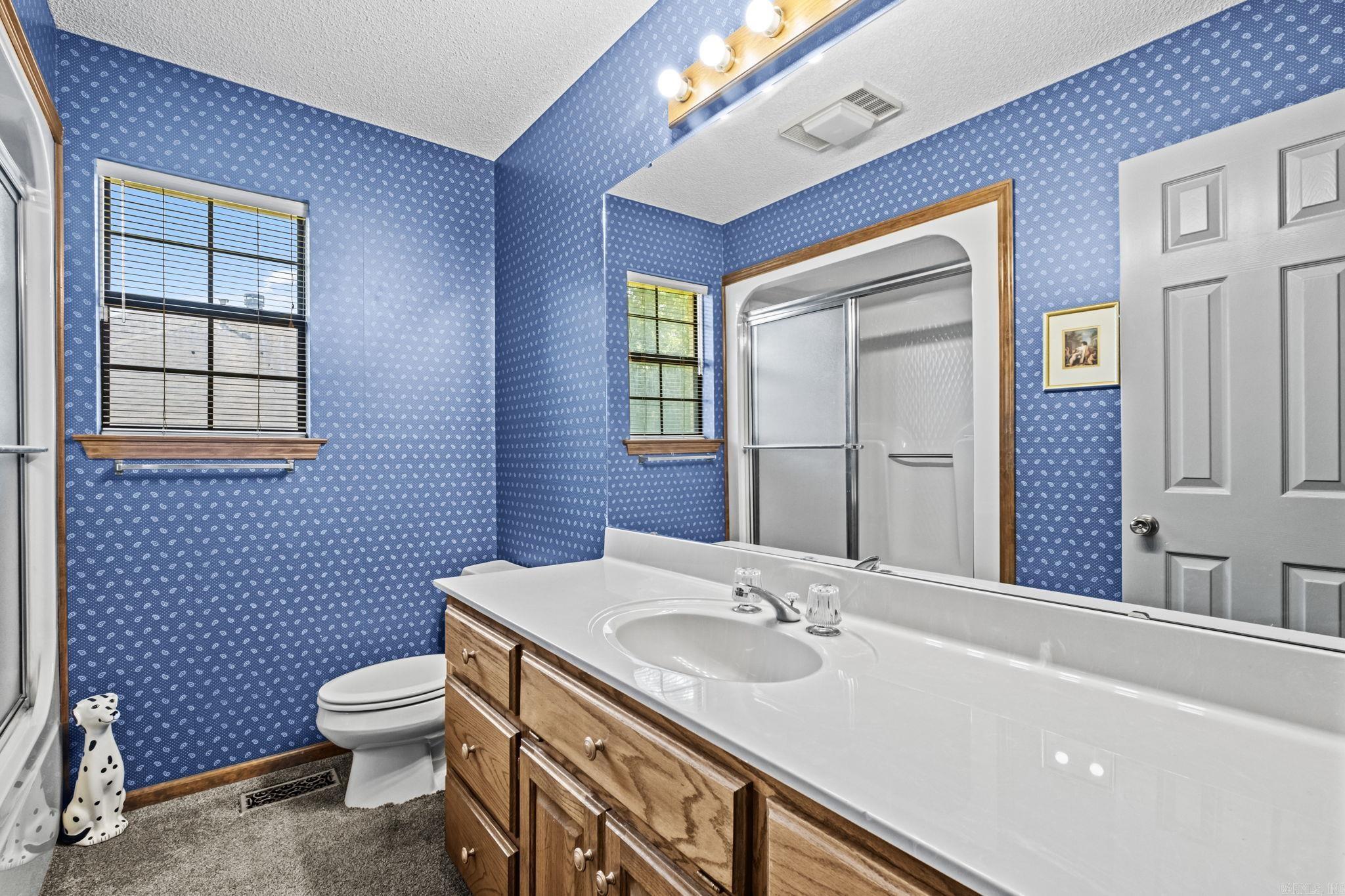 EAST MEADOW - Residential