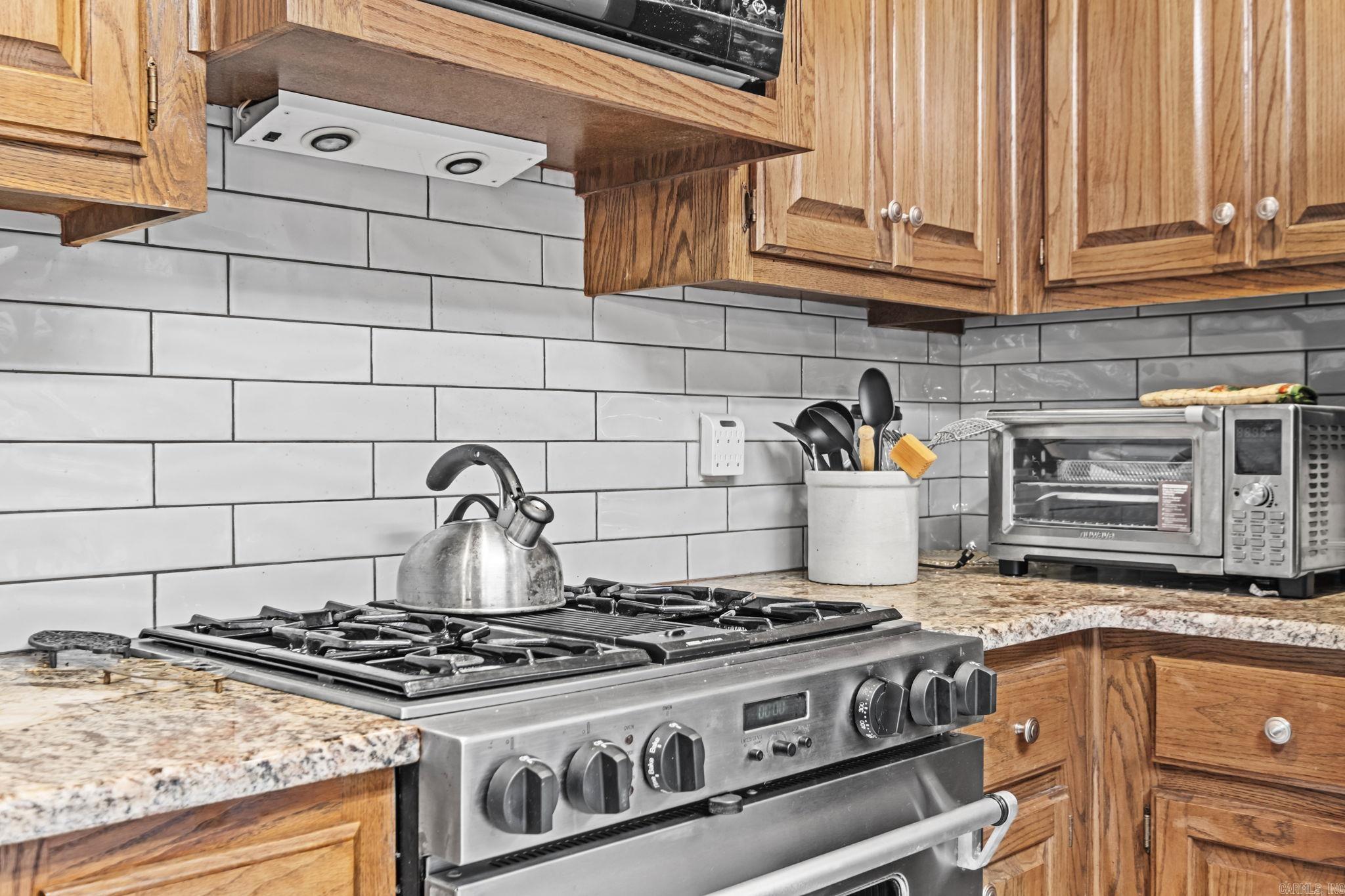 EAST MEADOW - Residential