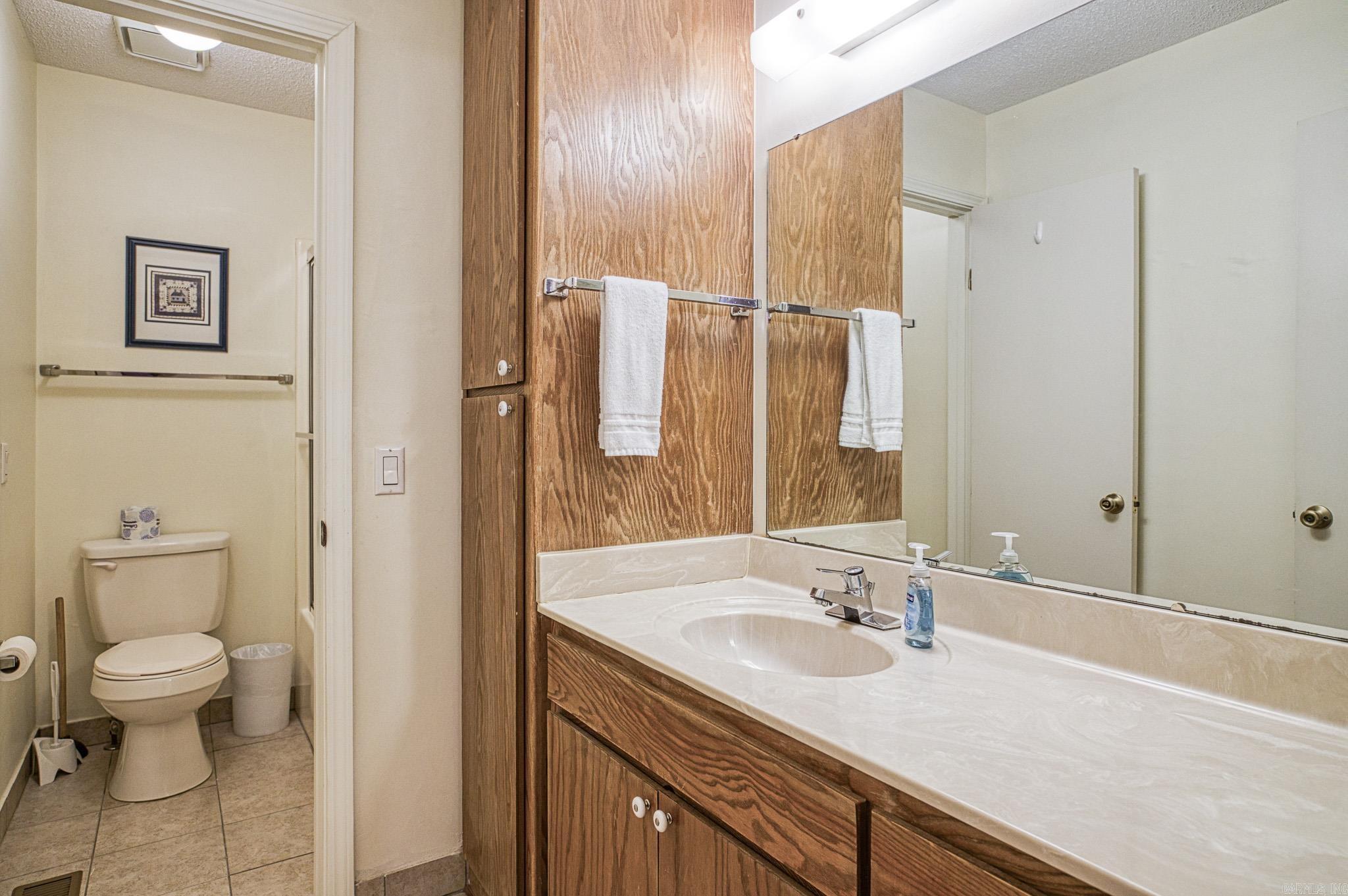 CORTEZ COURTS - Residential