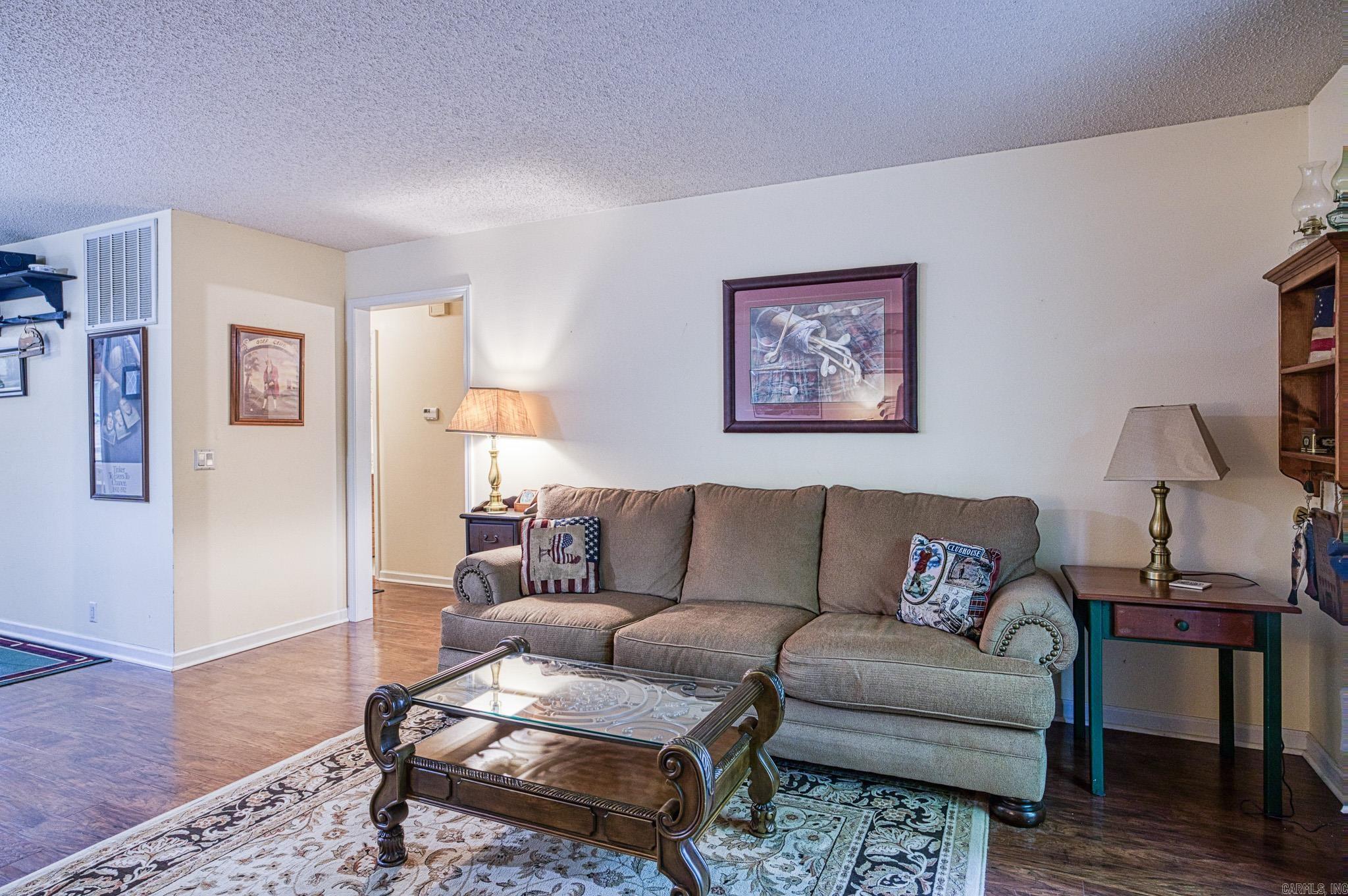 CORTEZ COURTS - Residential