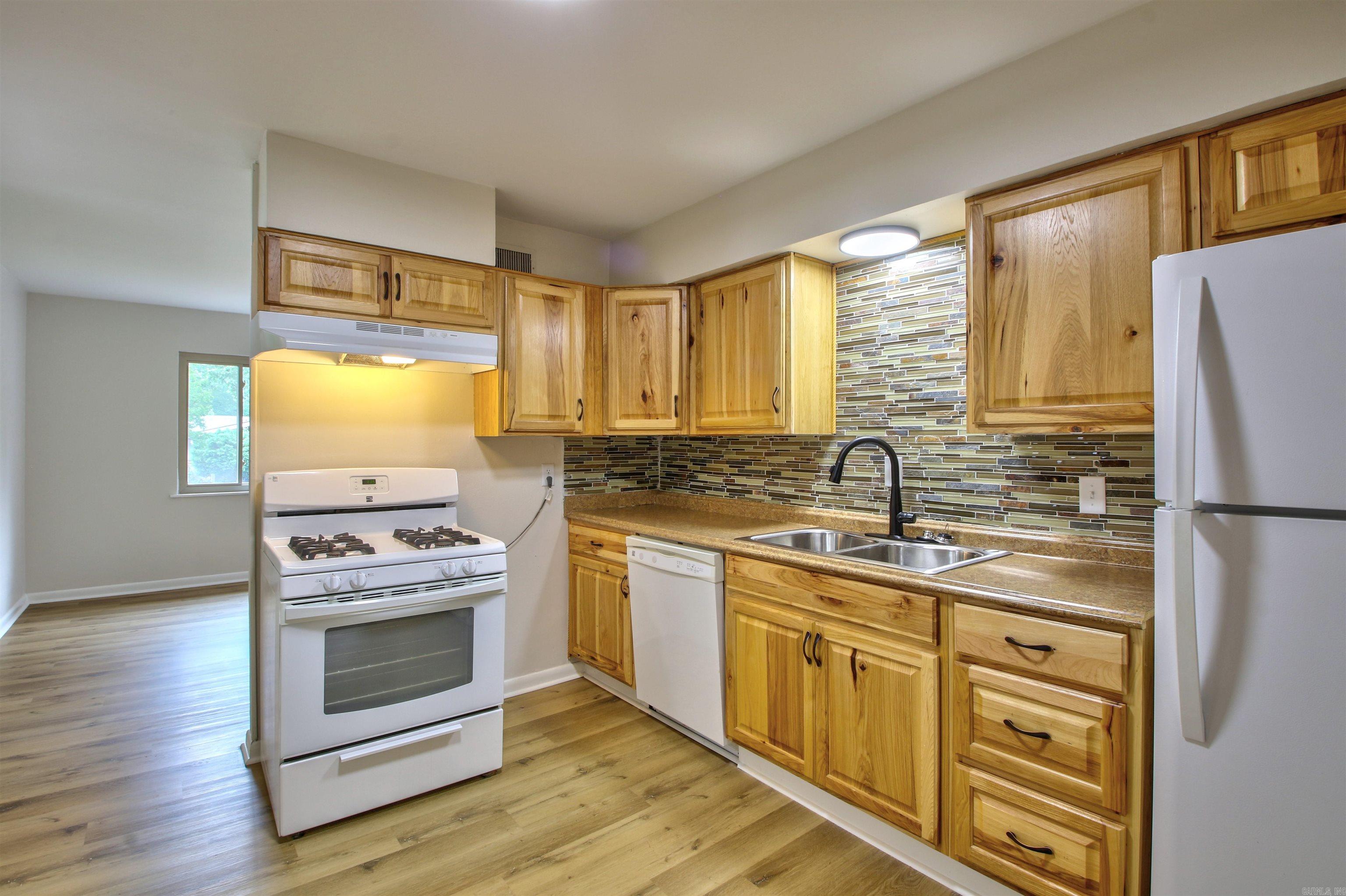 Wakefeild Village - Residential Lease