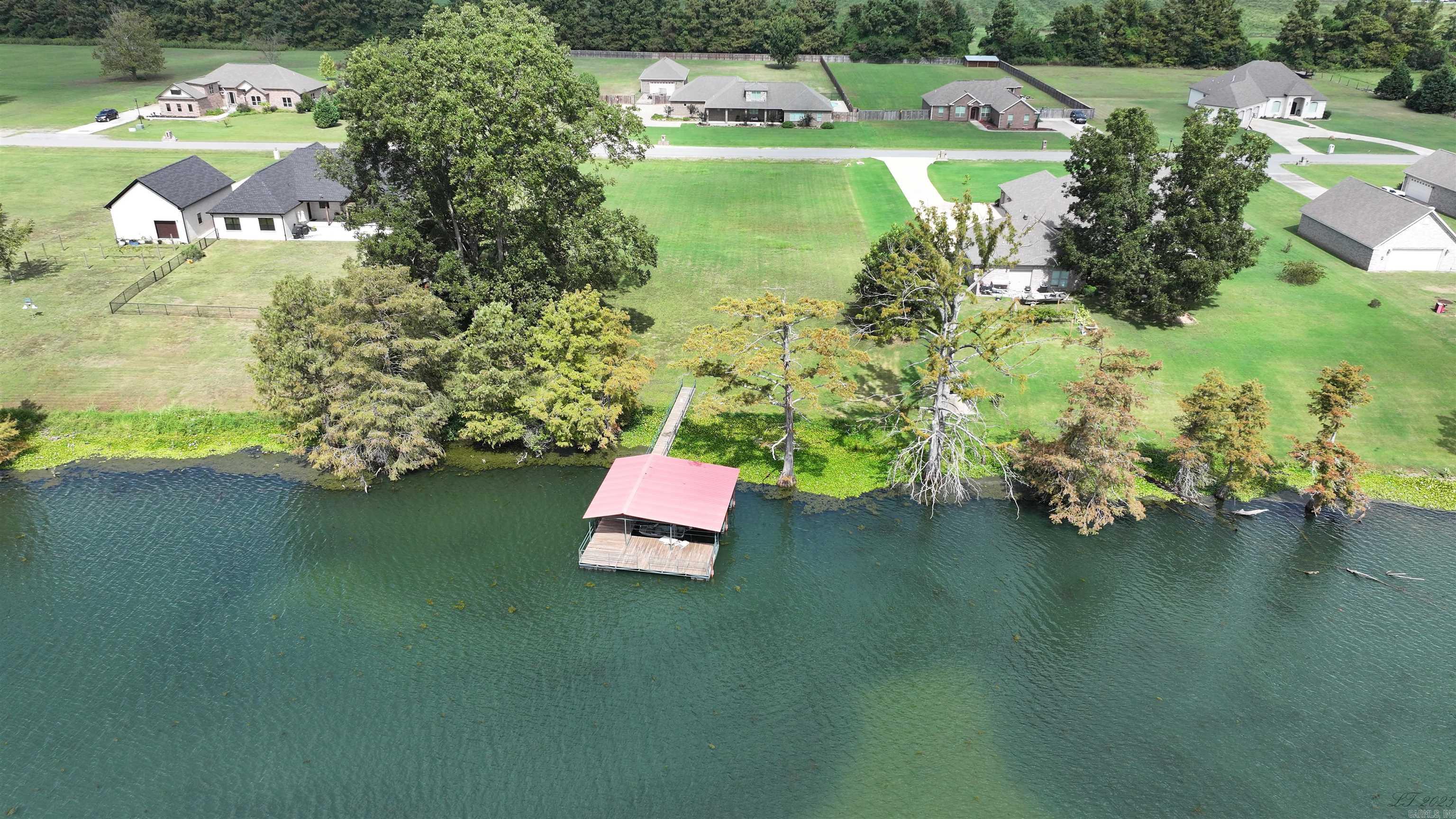 Horseshoe Lake Estates - Land