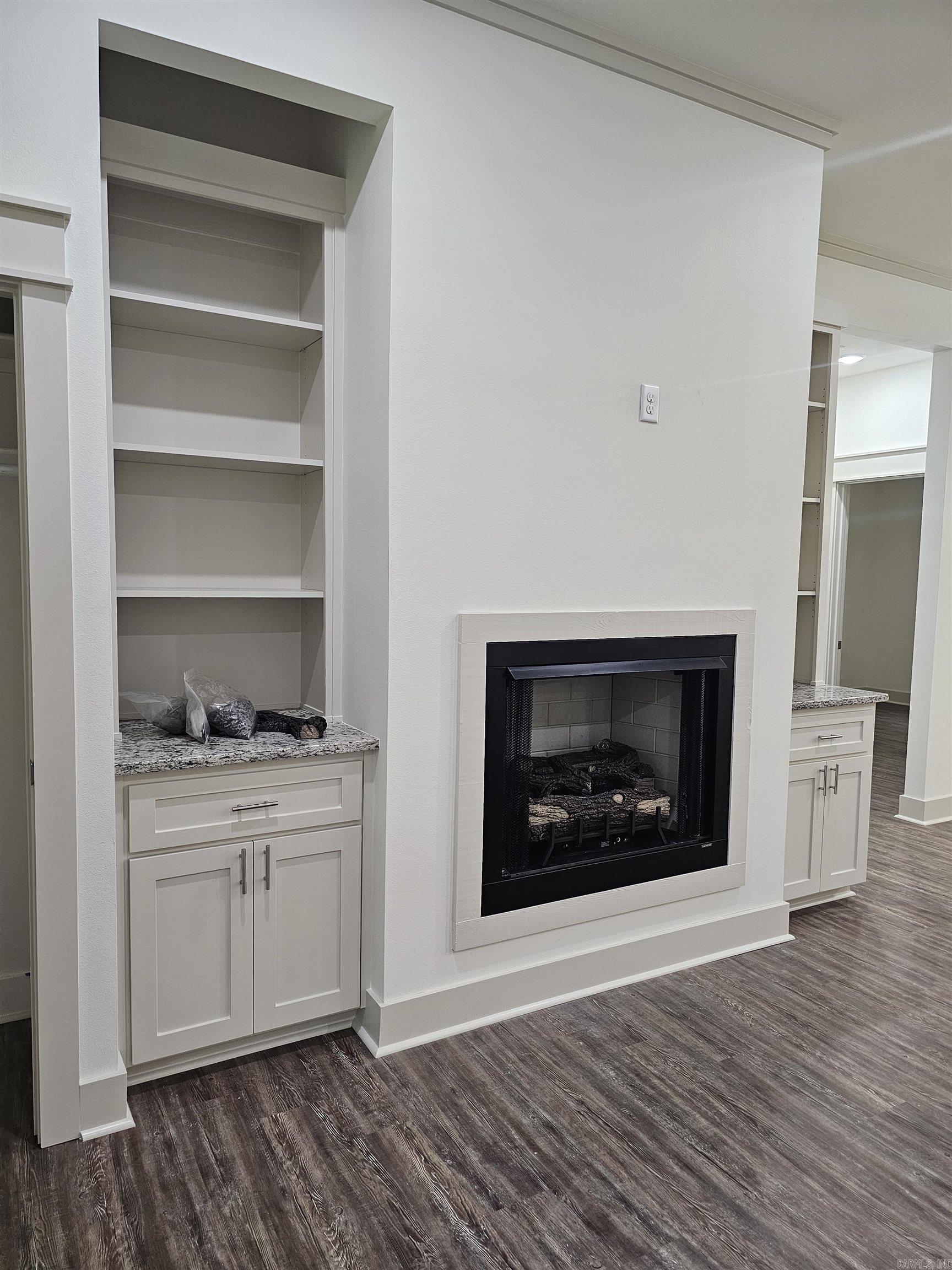 THORNBURG - Residential