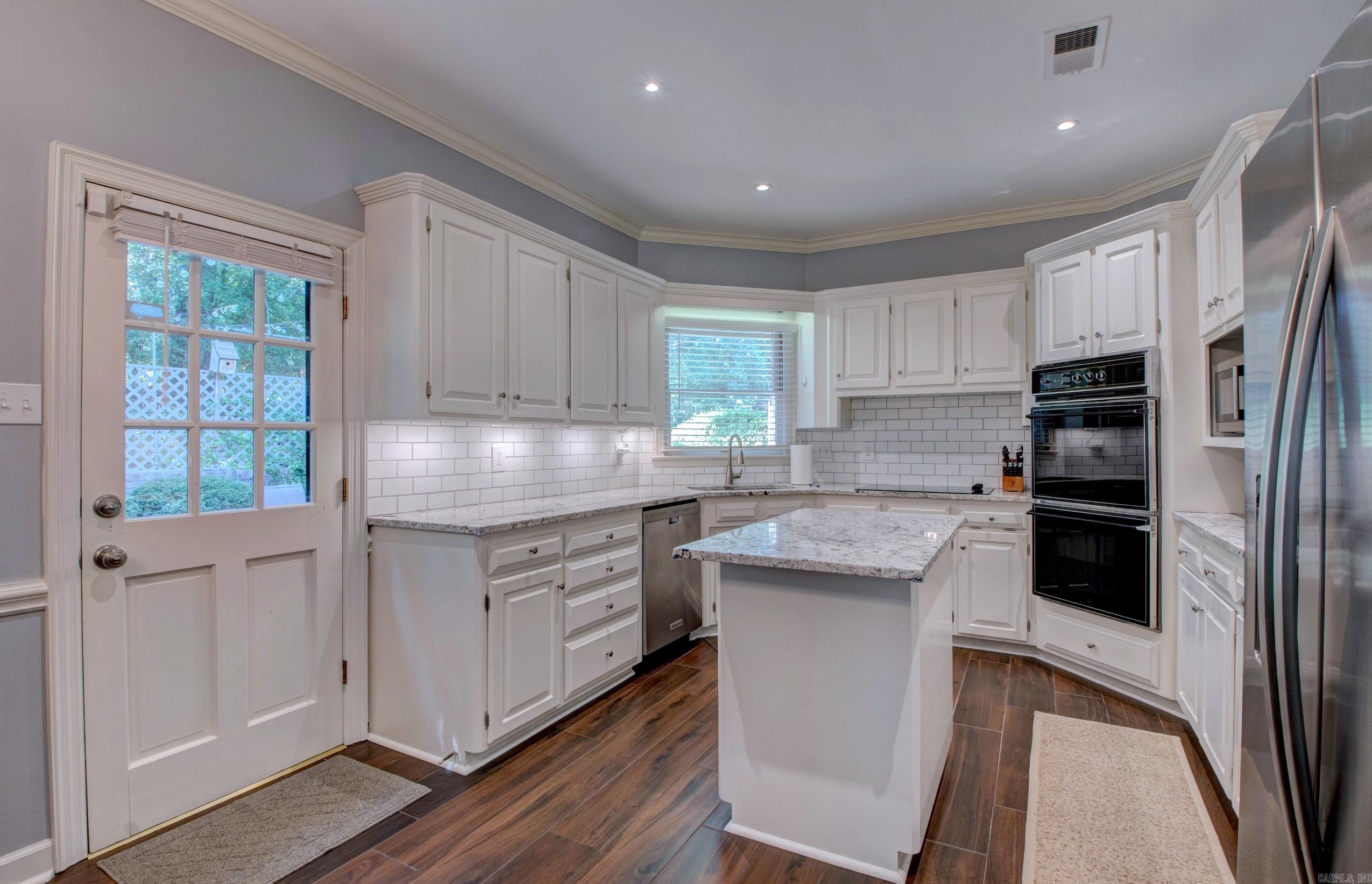 PLEASANT VALLEY MANOR - Residential