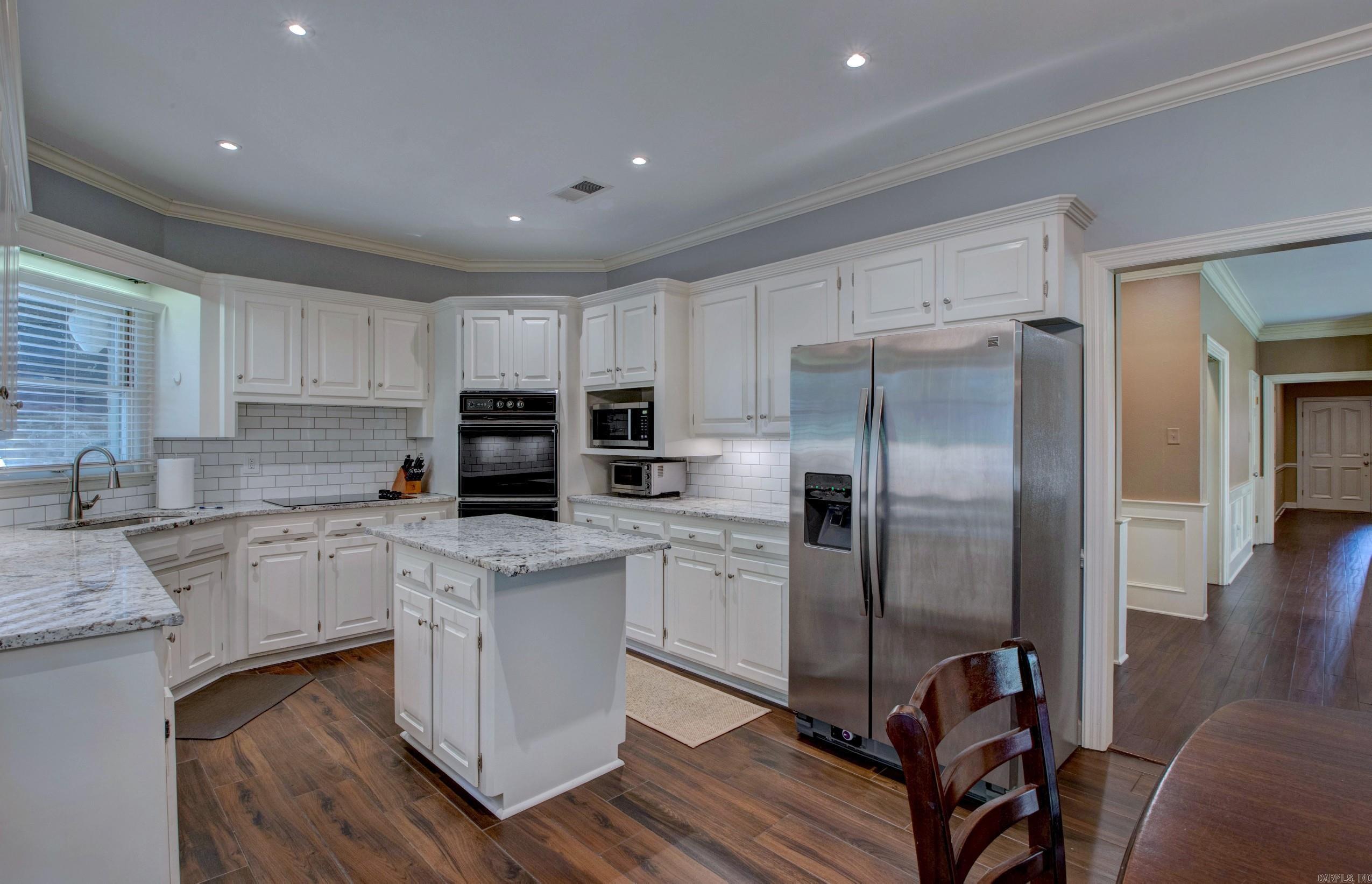 PLEASANT VALLEY MANOR - Residential