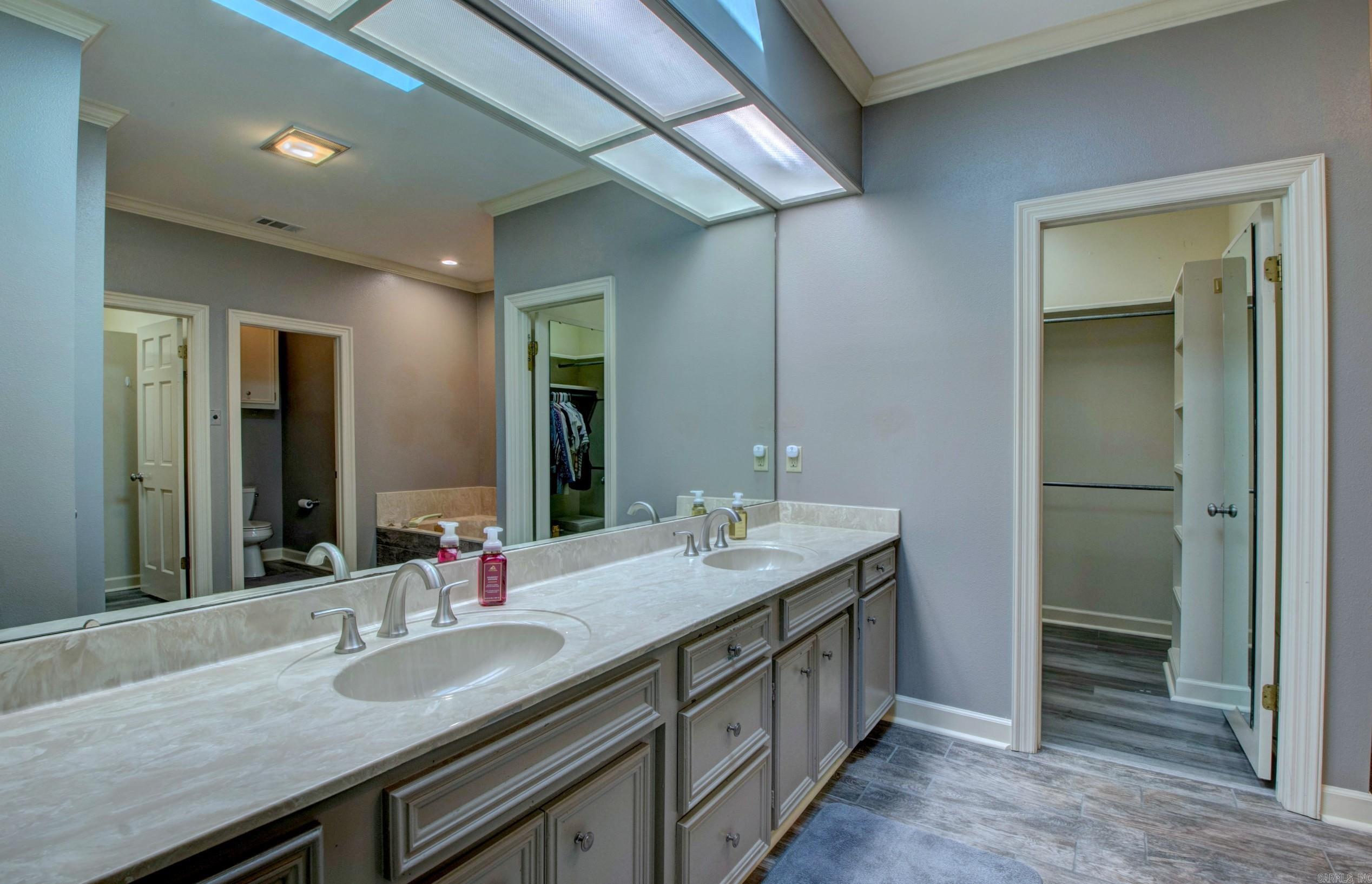 PLEASANT VALLEY MANOR - Residential