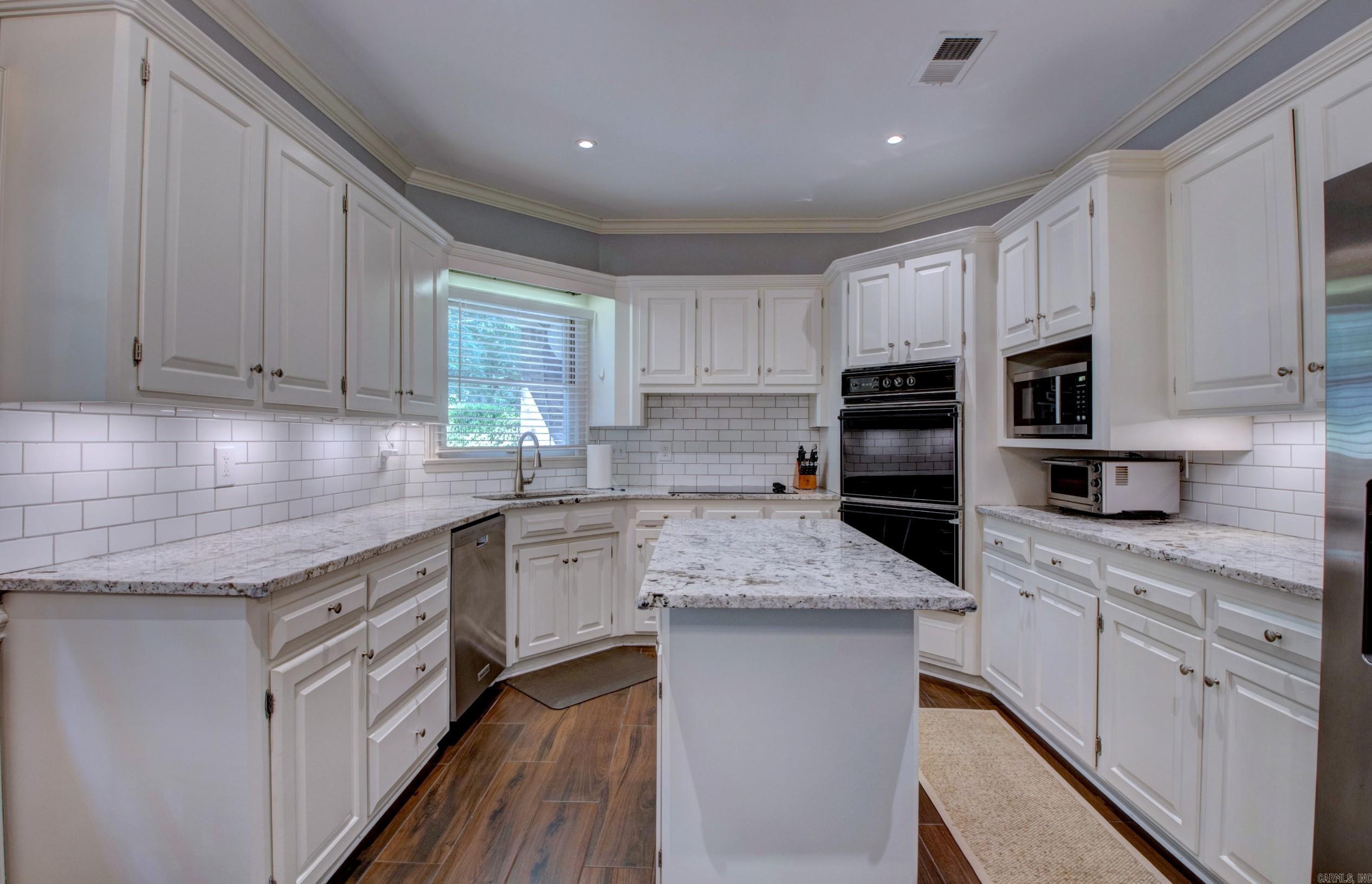 PLEASANT VALLEY MANOR - Residential