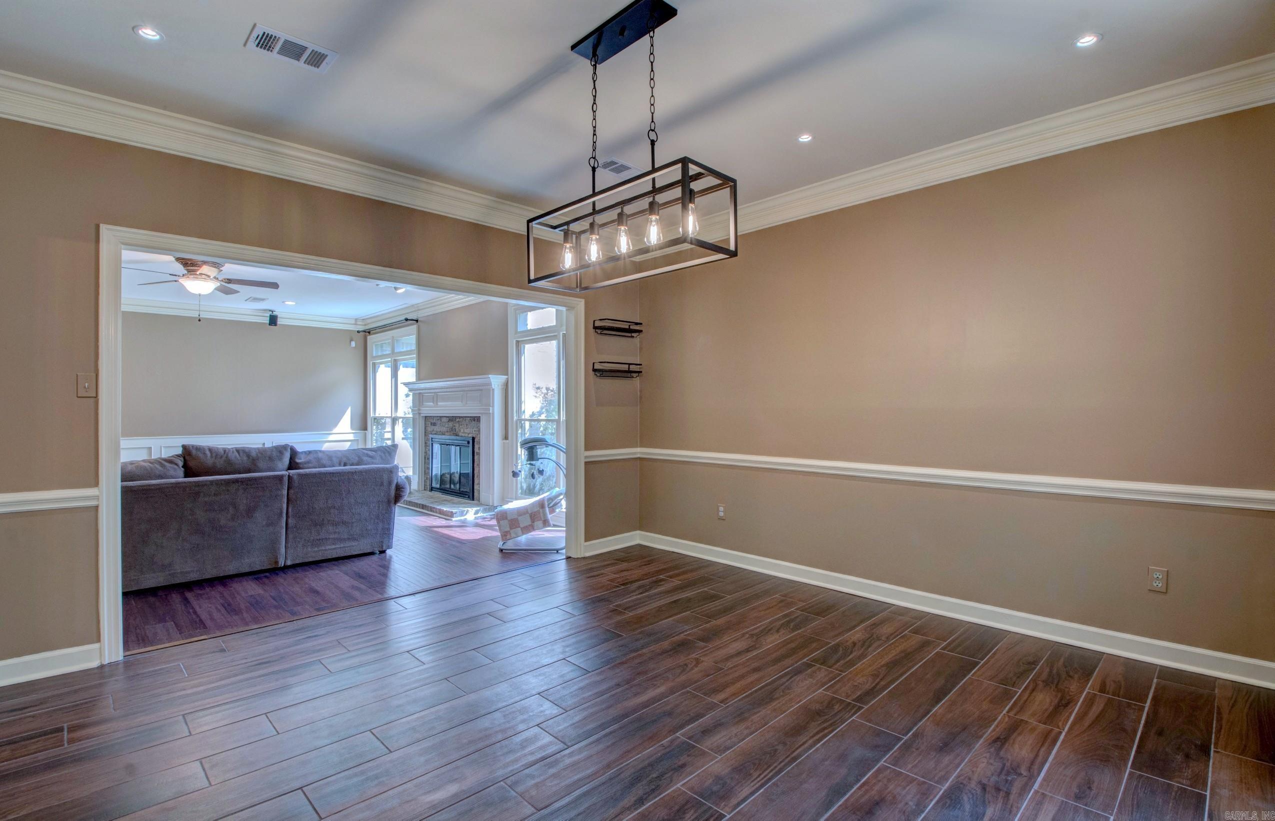 PLEASANT VALLEY MANOR - Residential