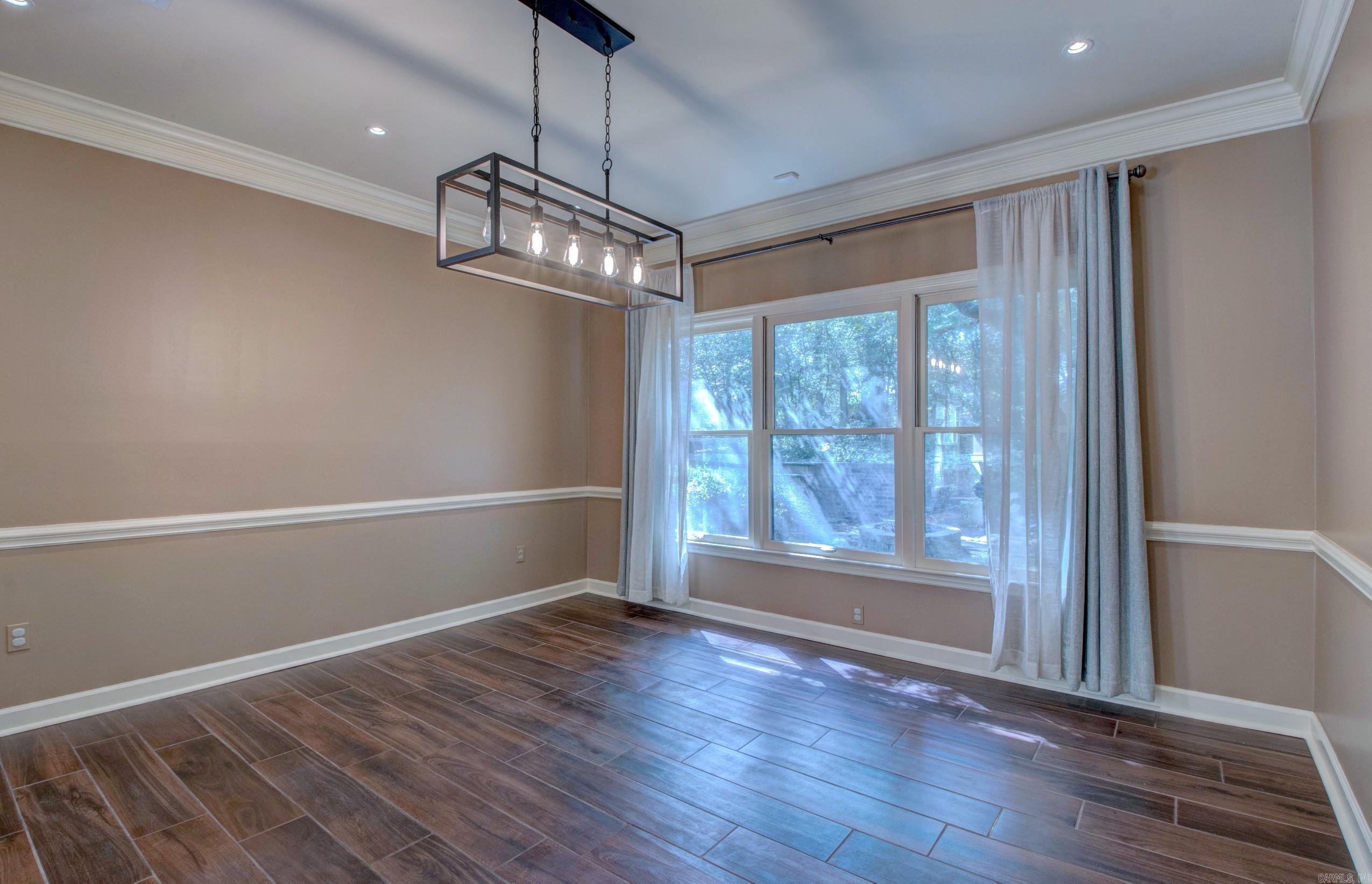 PLEASANT VALLEY MANOR - Residential