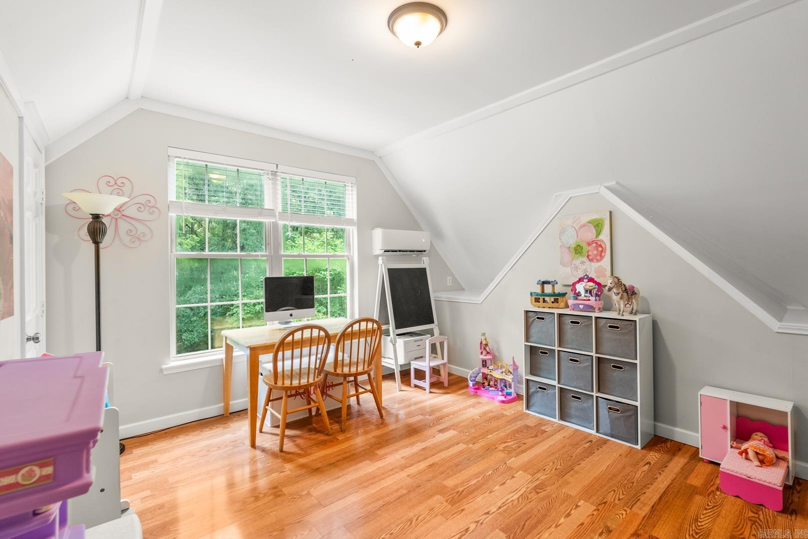 BRUSHY MOUNTAIN - Residential