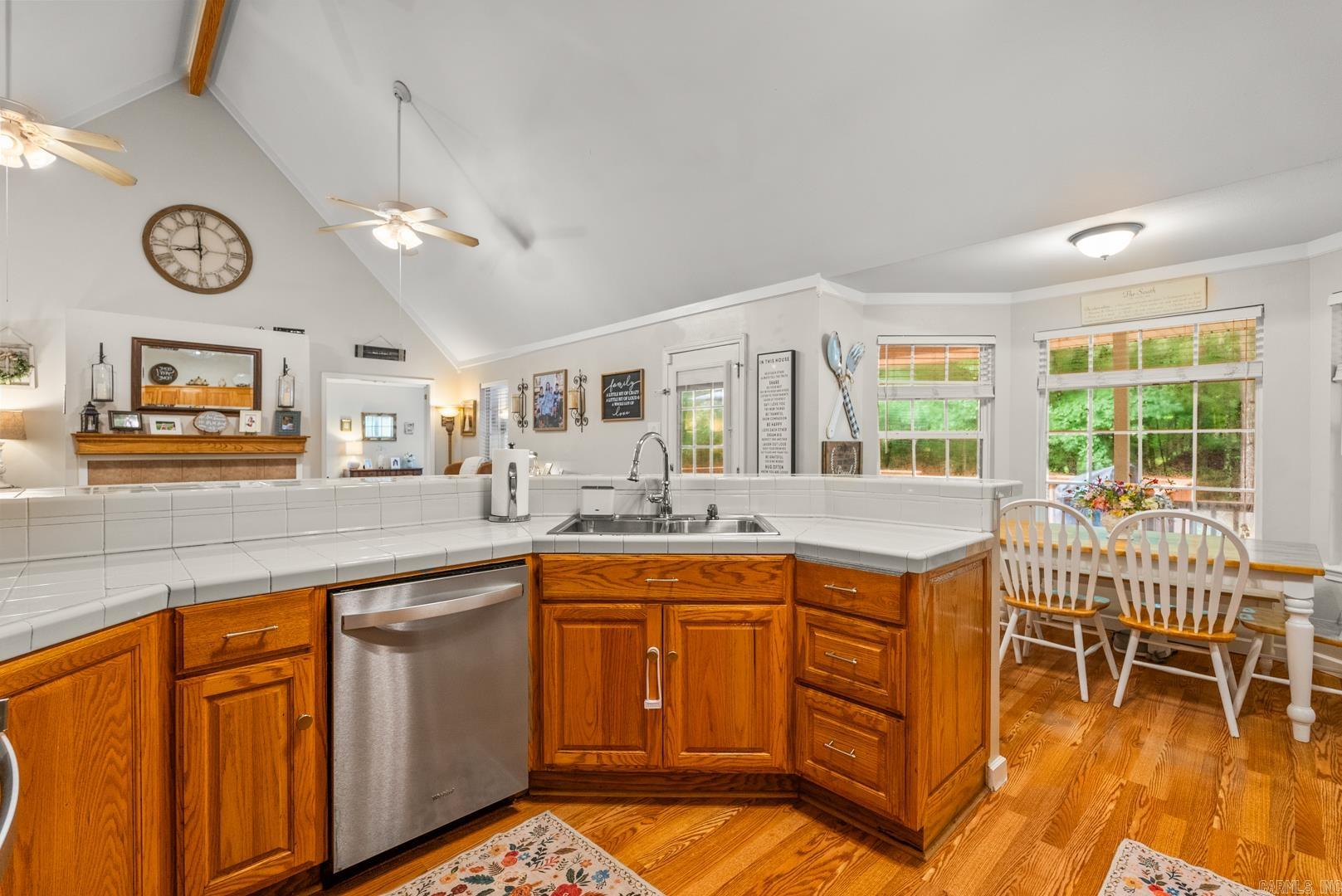 BRUSHY MOUNTAIN - Residential