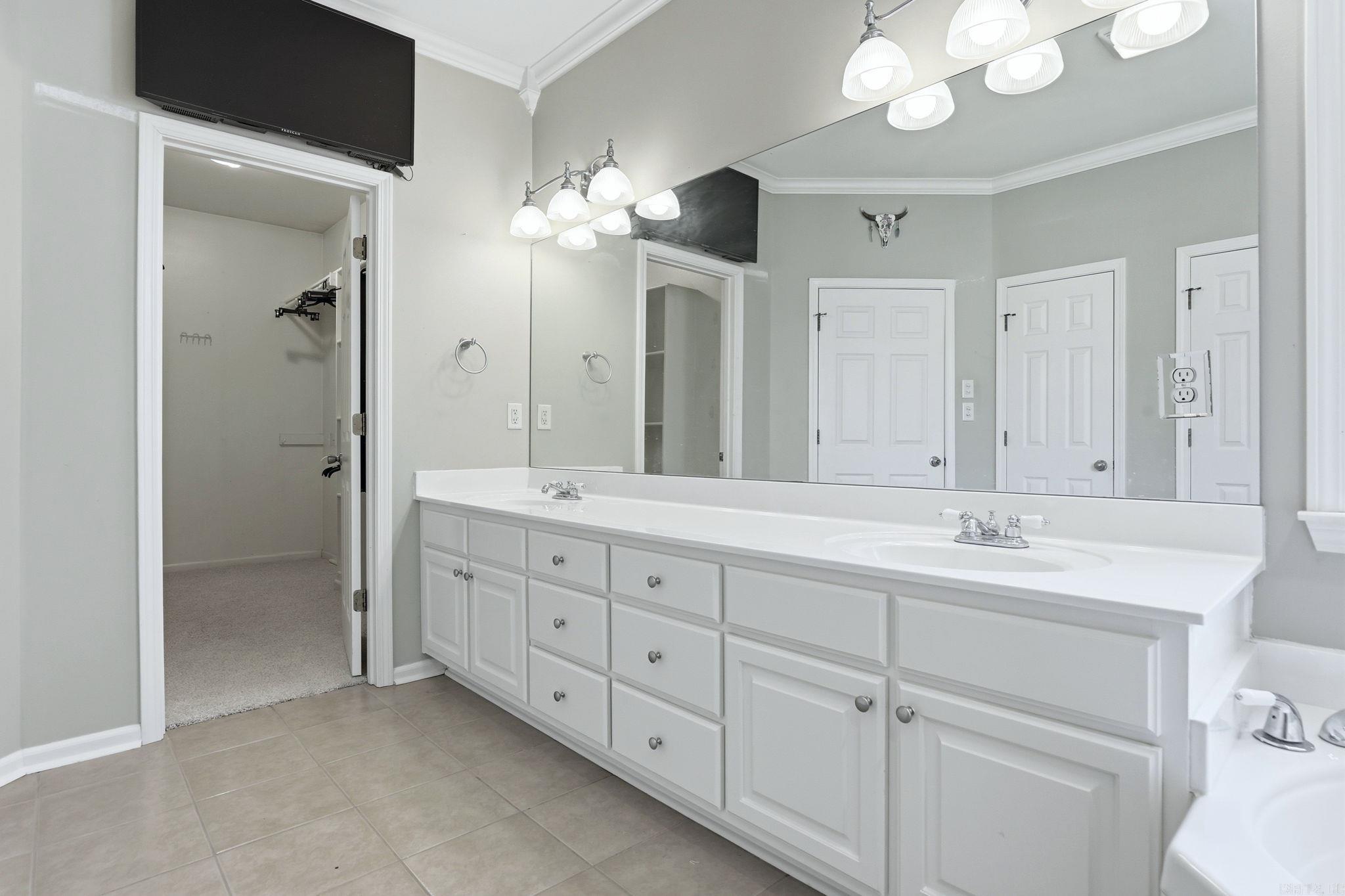 EDGEWATER ADDN - Residential