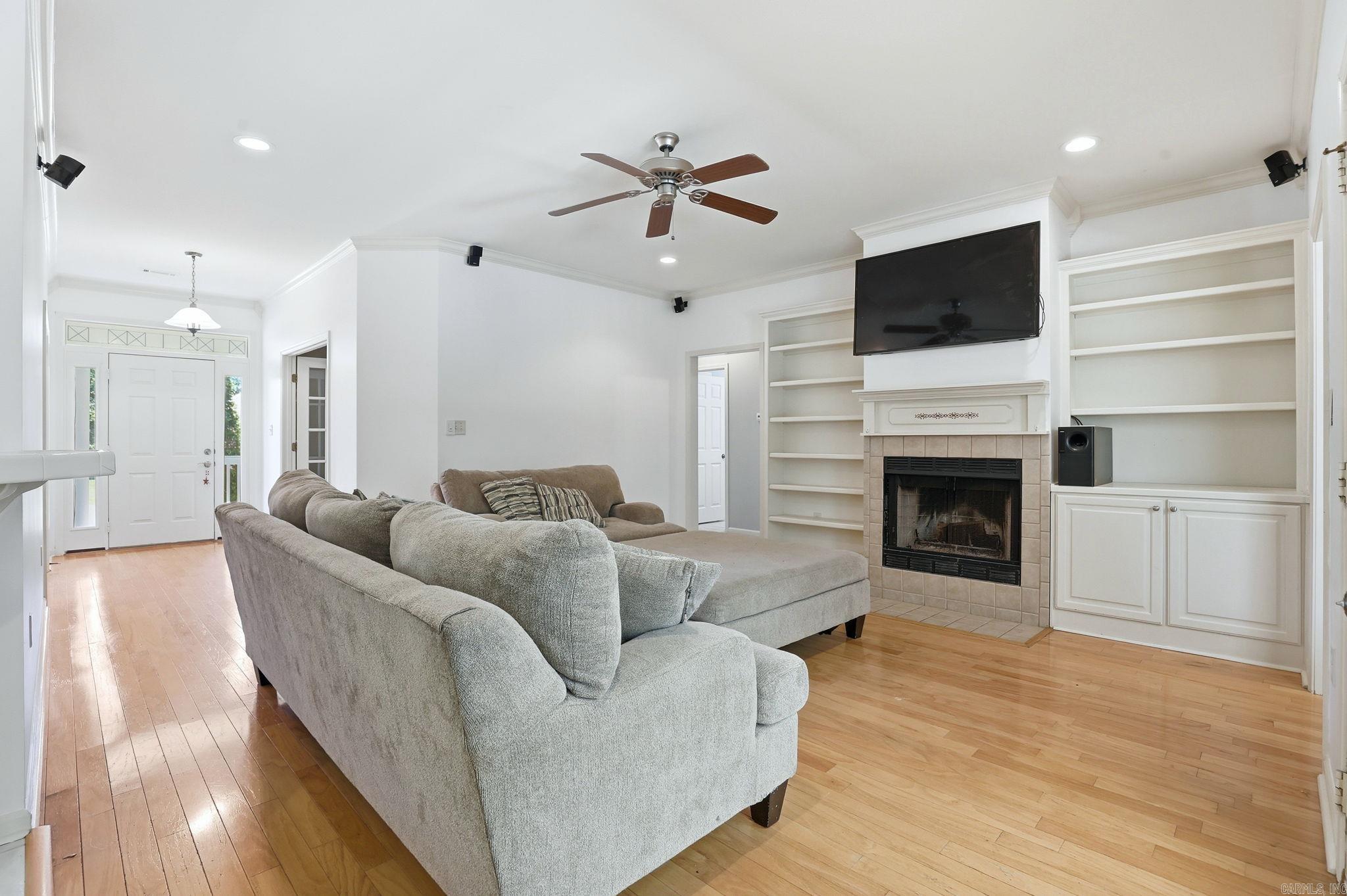 EDGEWATER ADDN - Residential