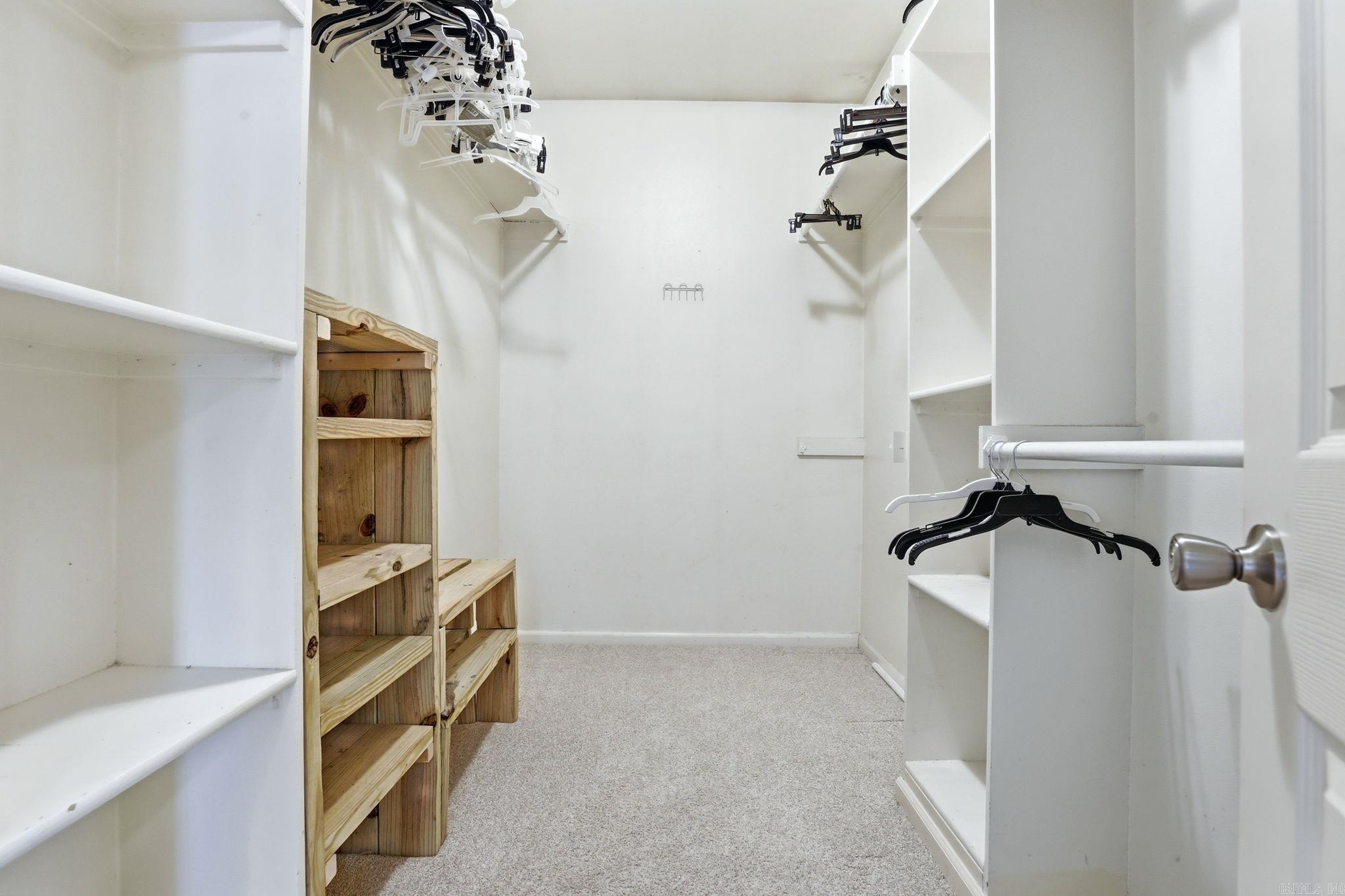 EDGEWATER ADDN - Residential