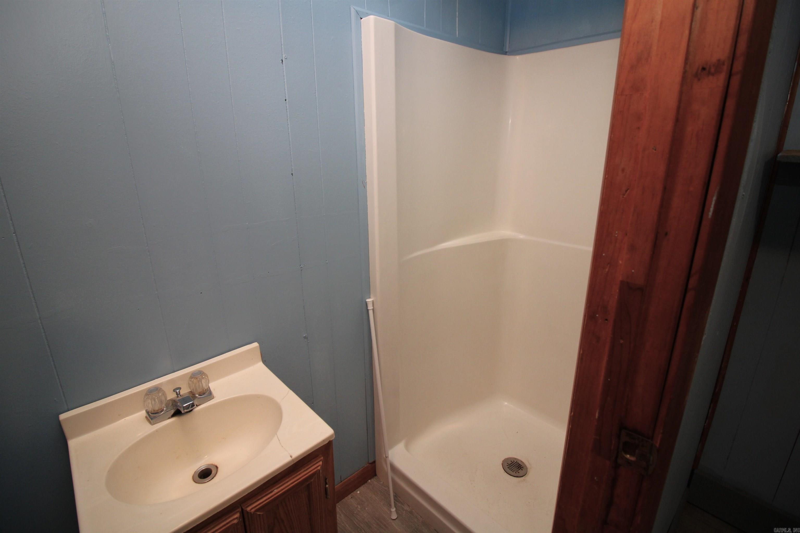 TOWN OF LEOLA - Residential