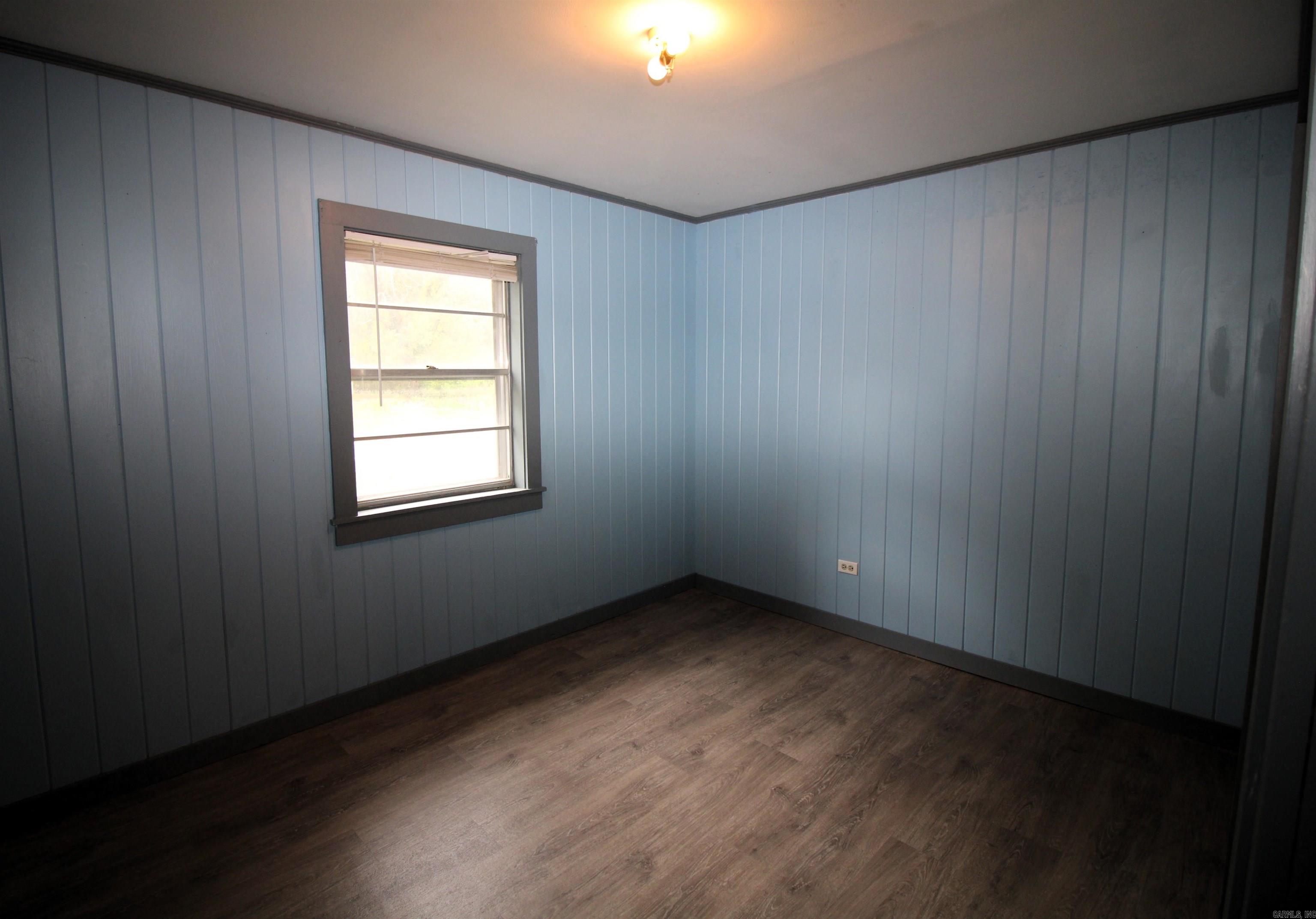 TOWN OF LEOLA - Residential