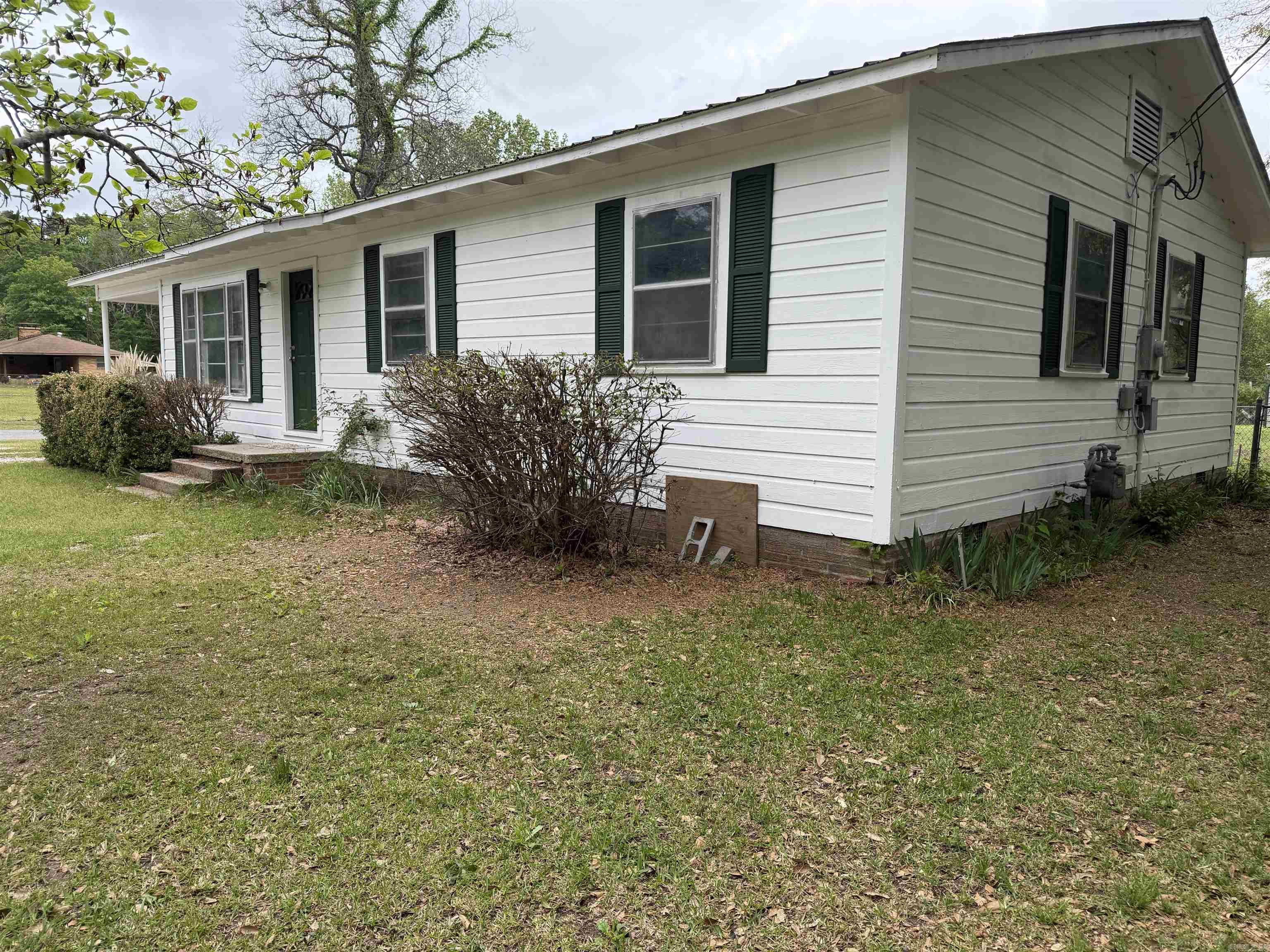 TOWN OF LEOLA - Residential