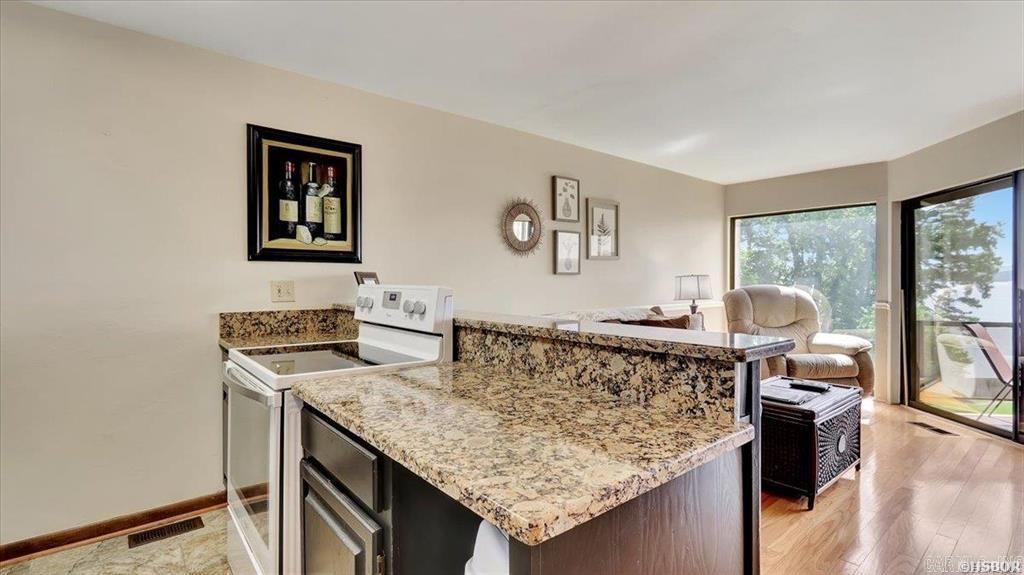 WILLOW BEACH HPR - Residential