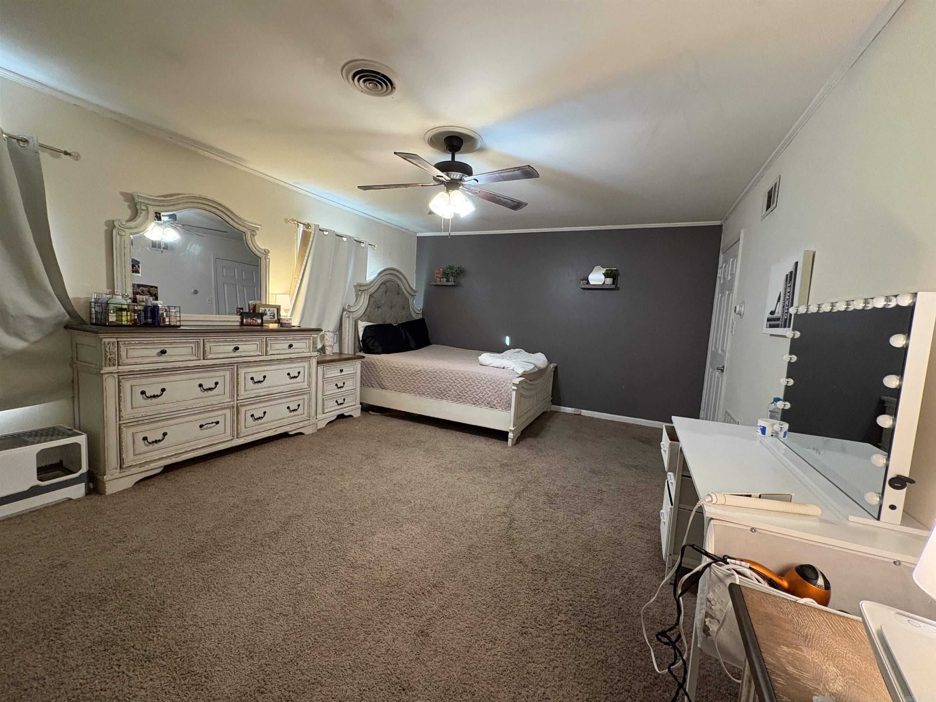 BROADMOOR - Residential