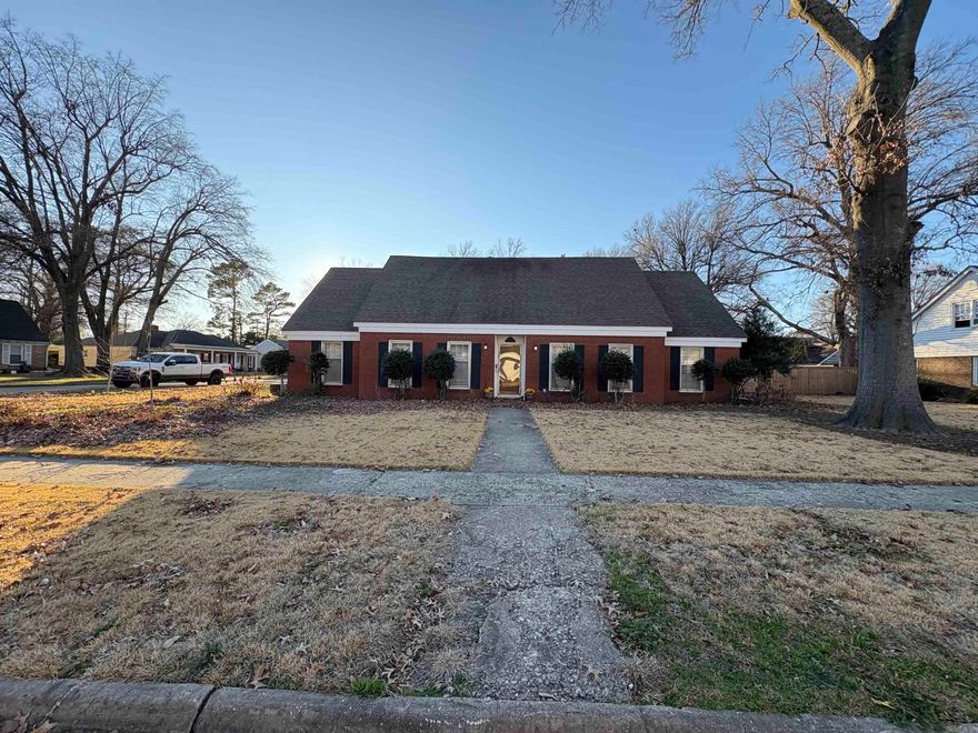 Check out this spacious all-brick home featuring 5 bedrooms, 3 bathrooms, and over 3,500 sqft of living space in a great established neighborhood! Situated on a large corner lot, this property offers plenty of room both inside and out. You'll love the two separate living areas, both featuring real hardwood floors that add warmth and character to the home. Brand new carpet has recently been installed throughout much of the home  please note the pictures were taken before the new carpet was installed.    Step outside to enjoy the large backyard complete with a swimming pool and privacy fence, making it the perfect space for entertaining, relaxing, or enjoying time with family and friends. Conveniently located just minutes from the golf course and country club, this home offers the perfect combination of space, comfort, and location. Don't miss your opportunity to make this incredible property your next home!