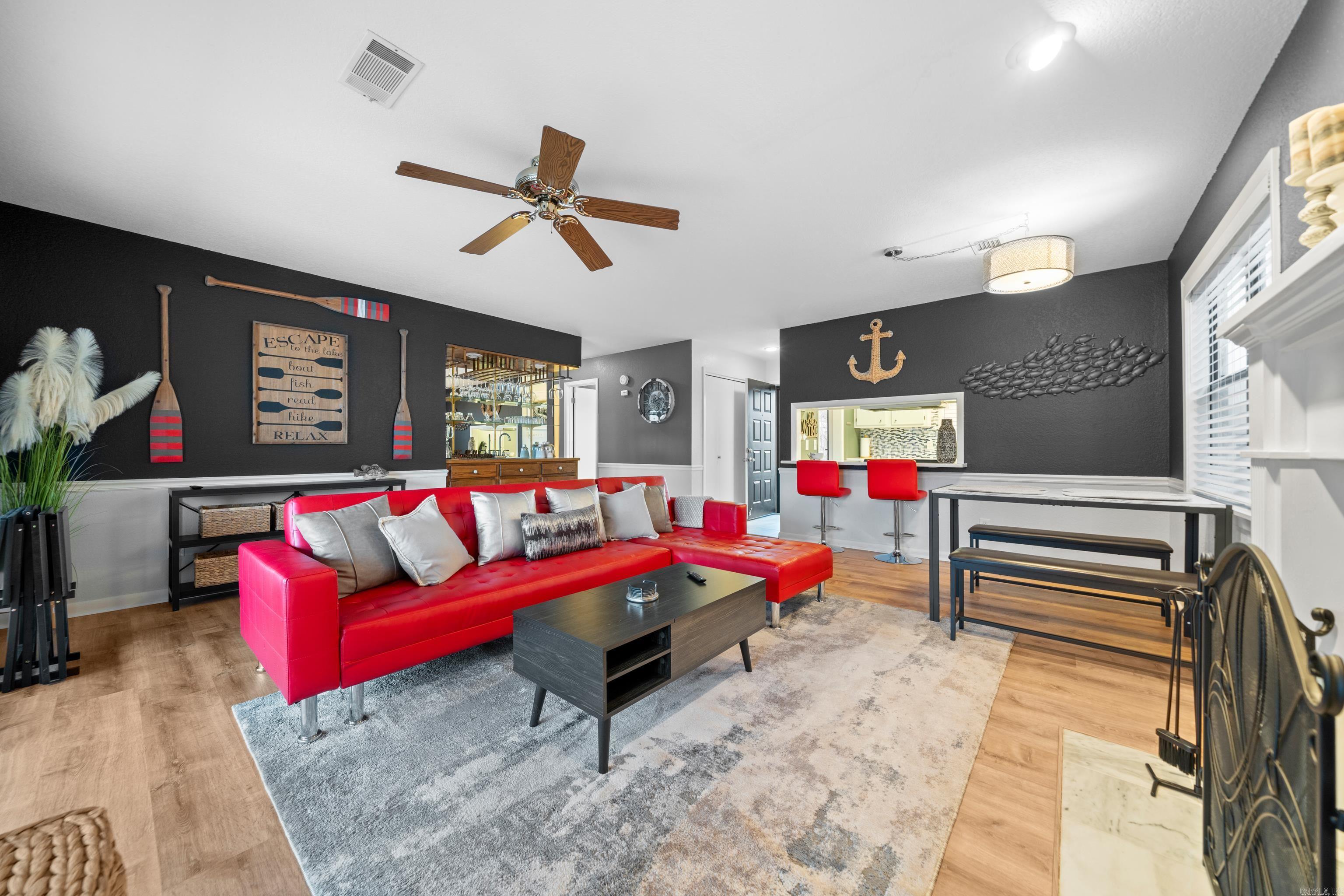 MOORINGS HPR - Residential