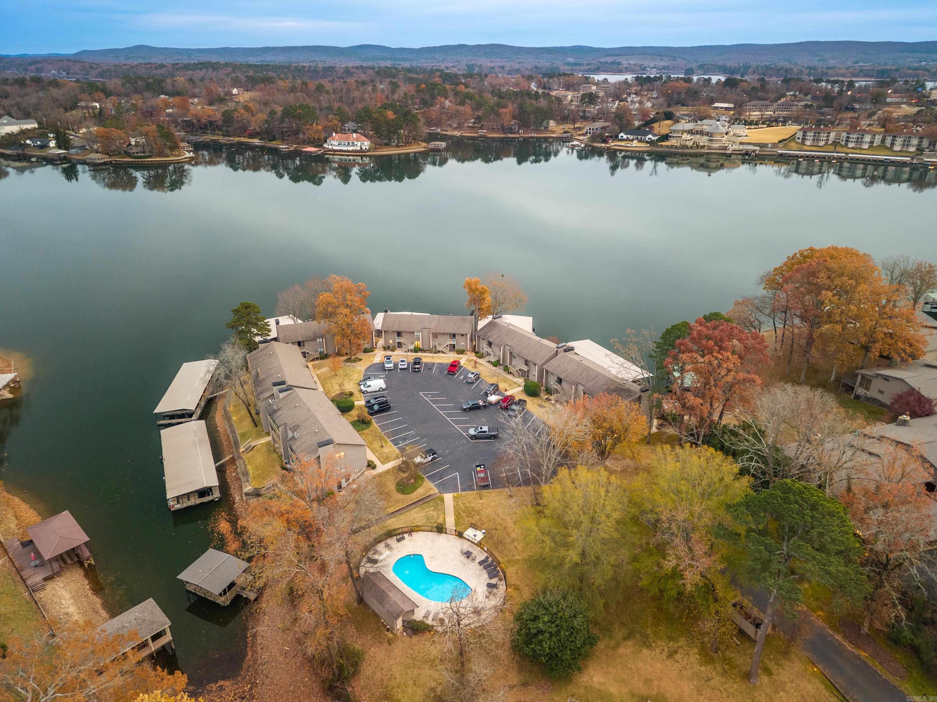 MOORINGS HPR - Residential