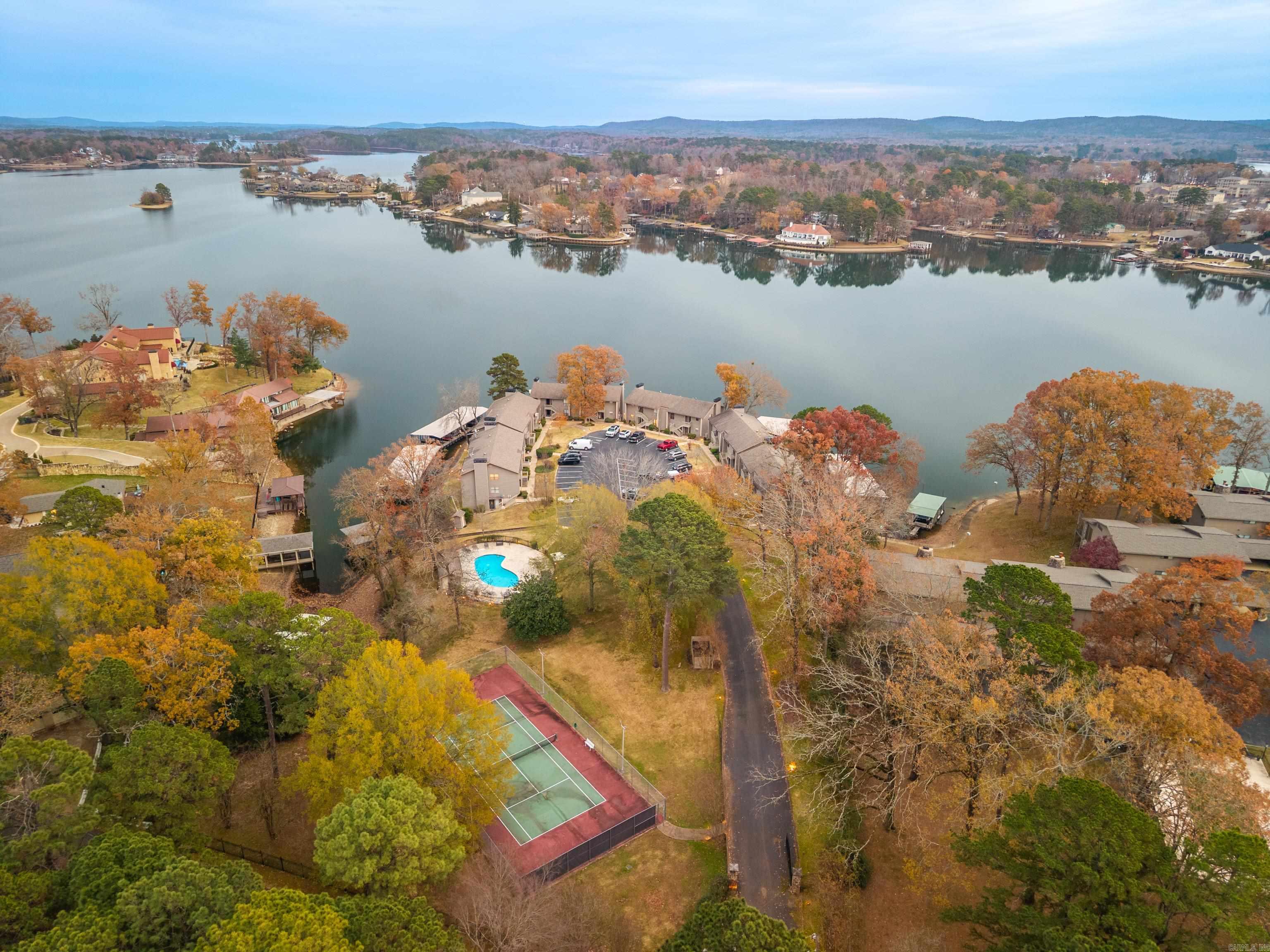 MOORINGS HPR - Residential