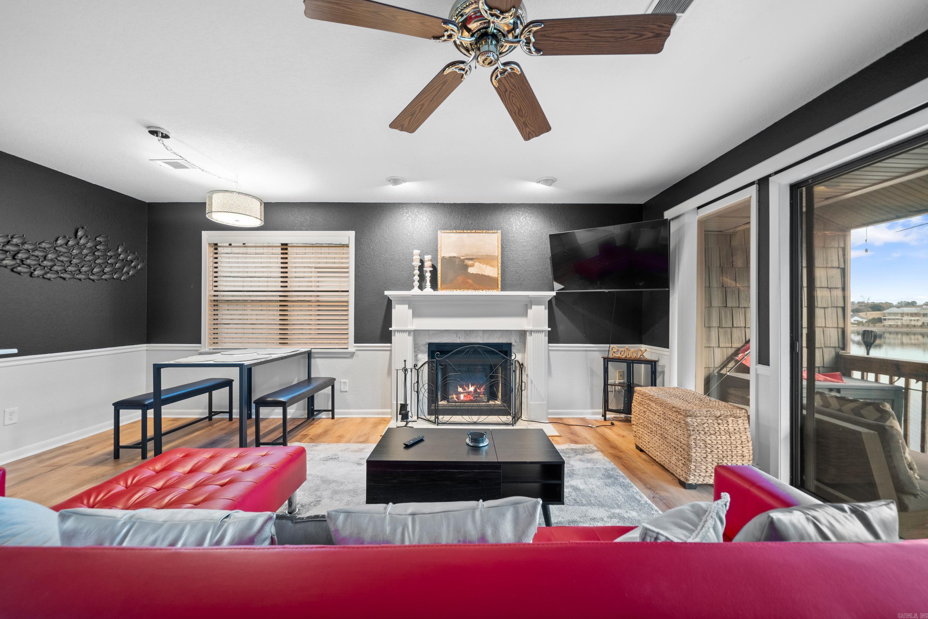 MOORINGS HPR - Residential