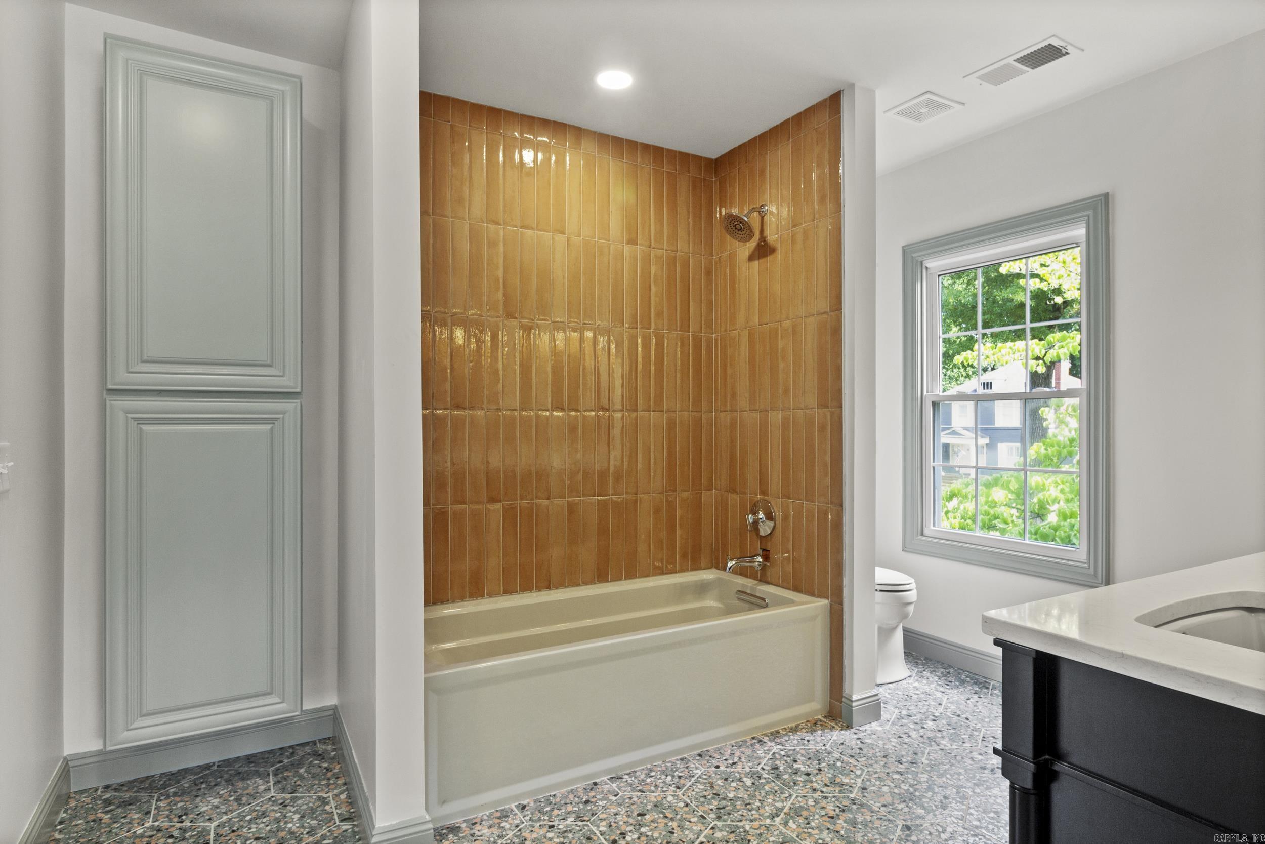 ELDRIDGE PLACE - Residential