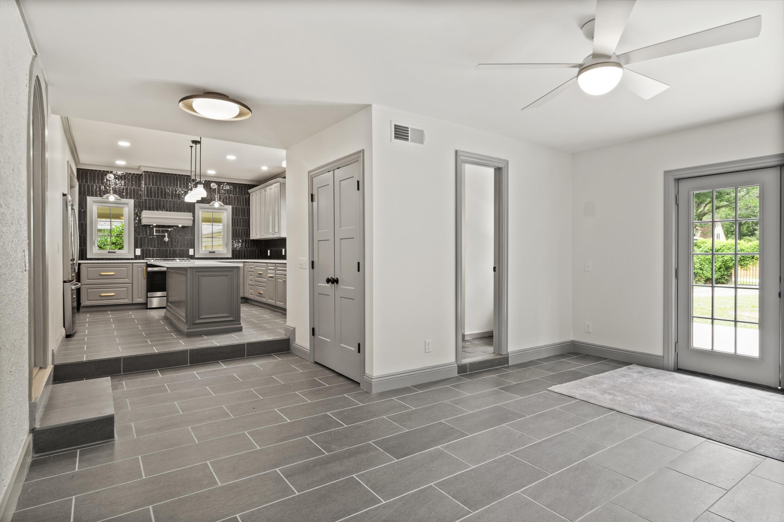 ELDRIDGE PLACE - Residential