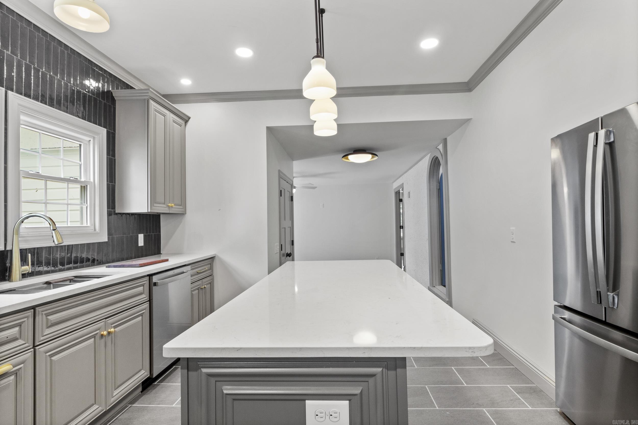 ELDRIDGE PLACE - Residential