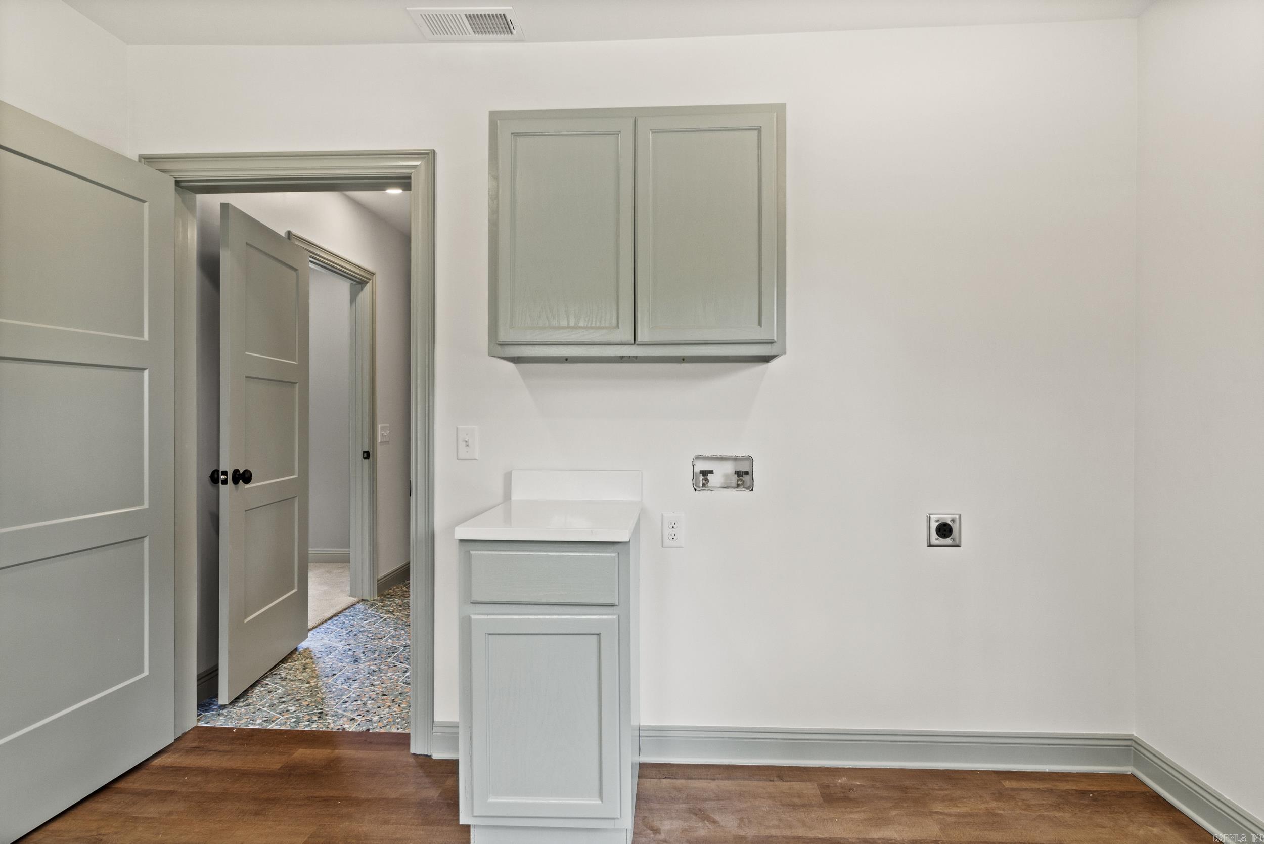 ELDRIDGE PLACE - Residential