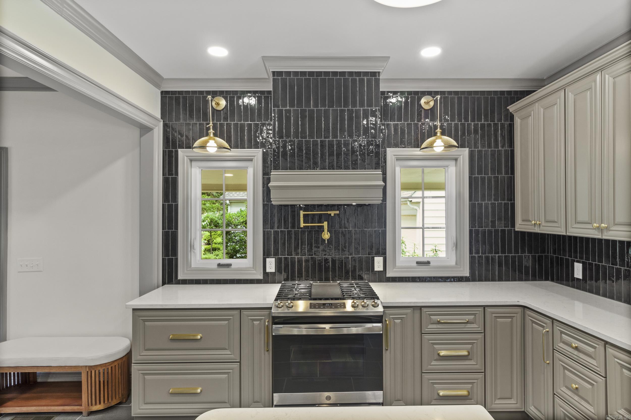 ELDRIDGE PLACE - Residential