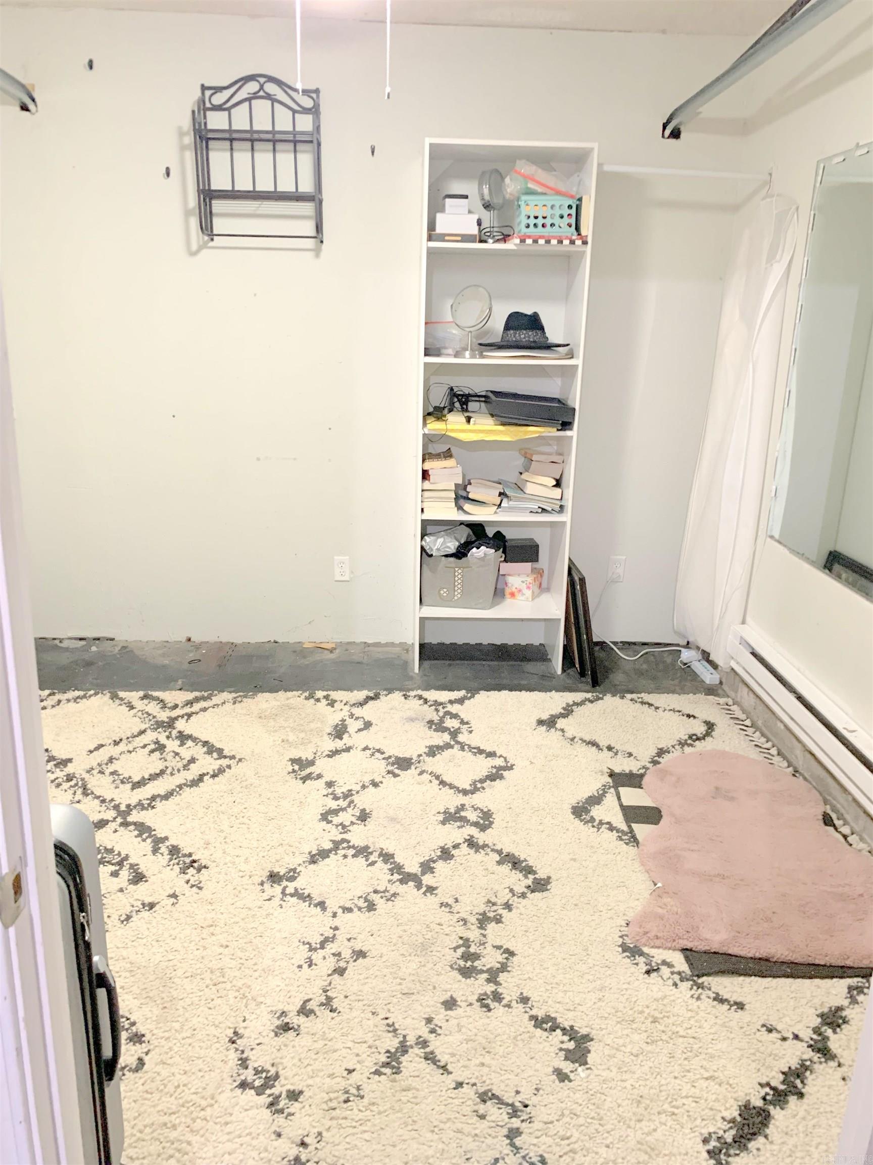 RIVER ROAD ESTATES - Residential