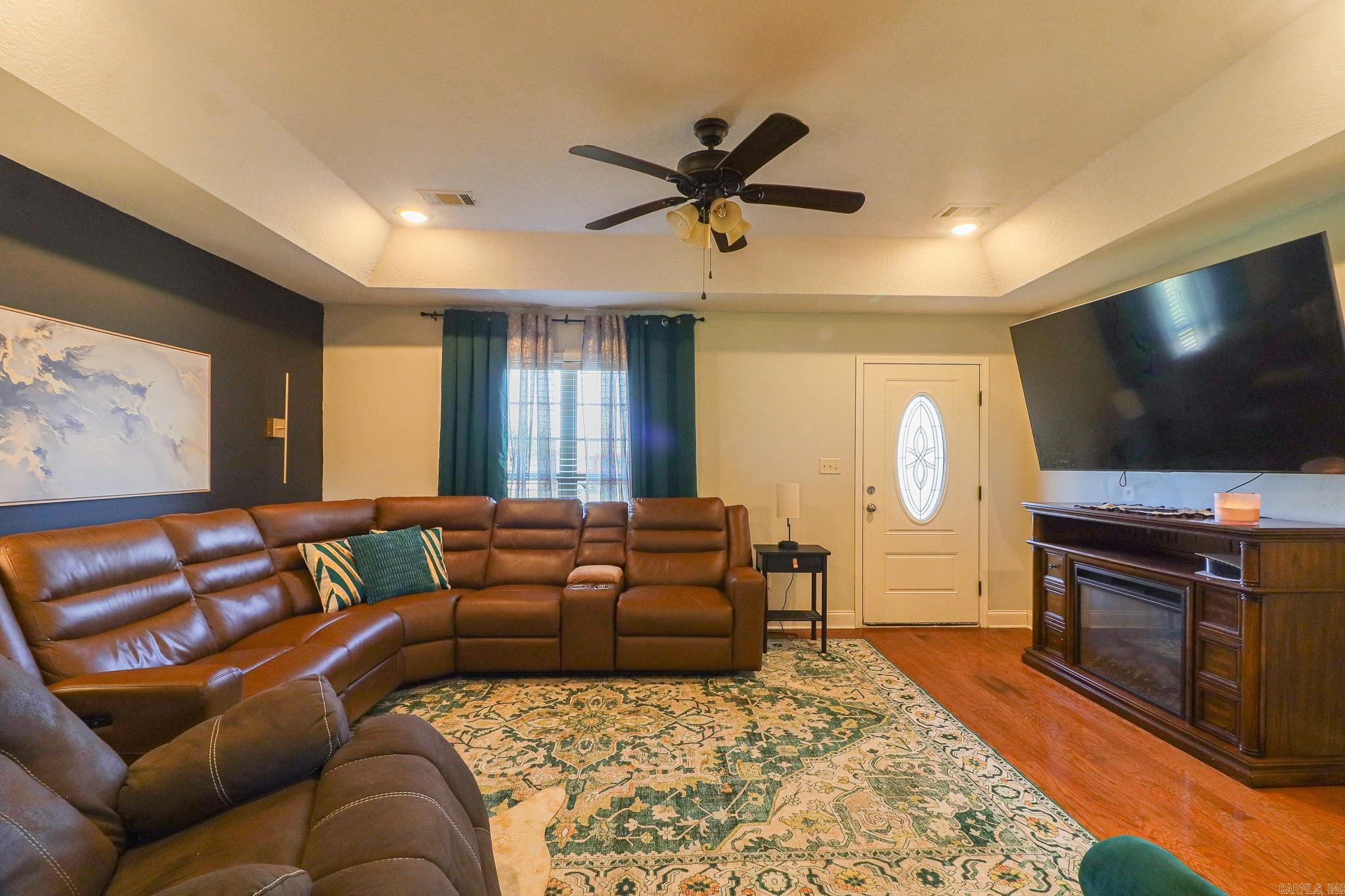 Criss - Residential