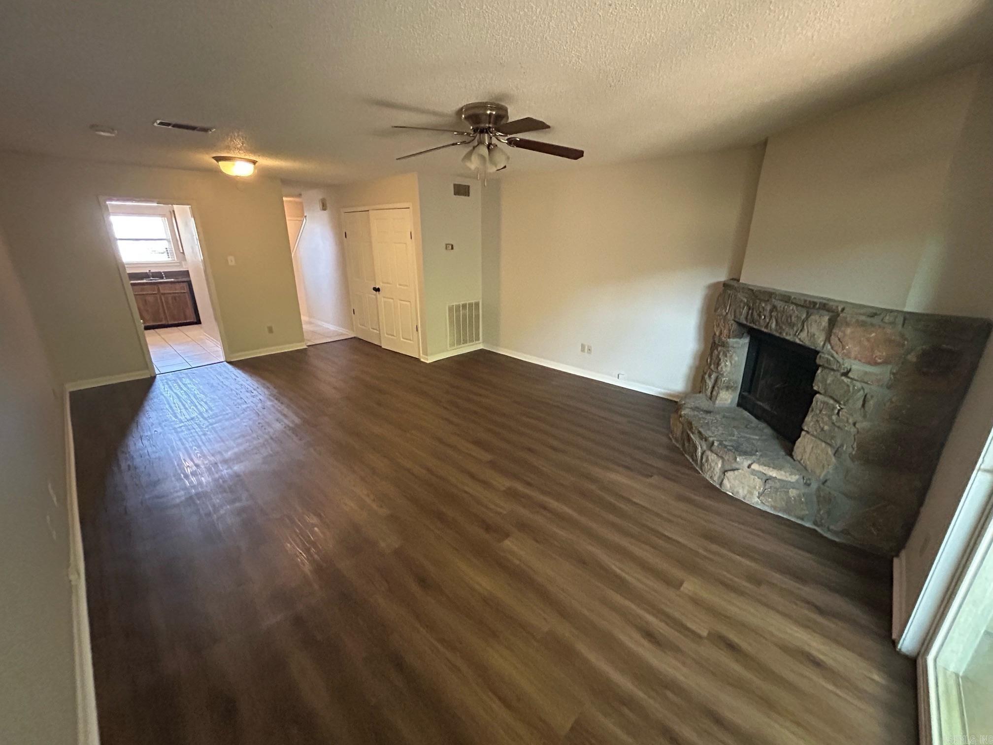 Edge Hill Townhomes - Residential Lease