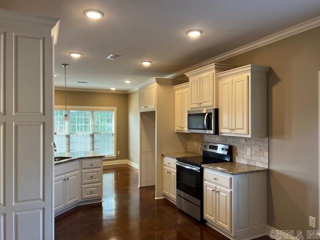 SALEM WOODS - Residential