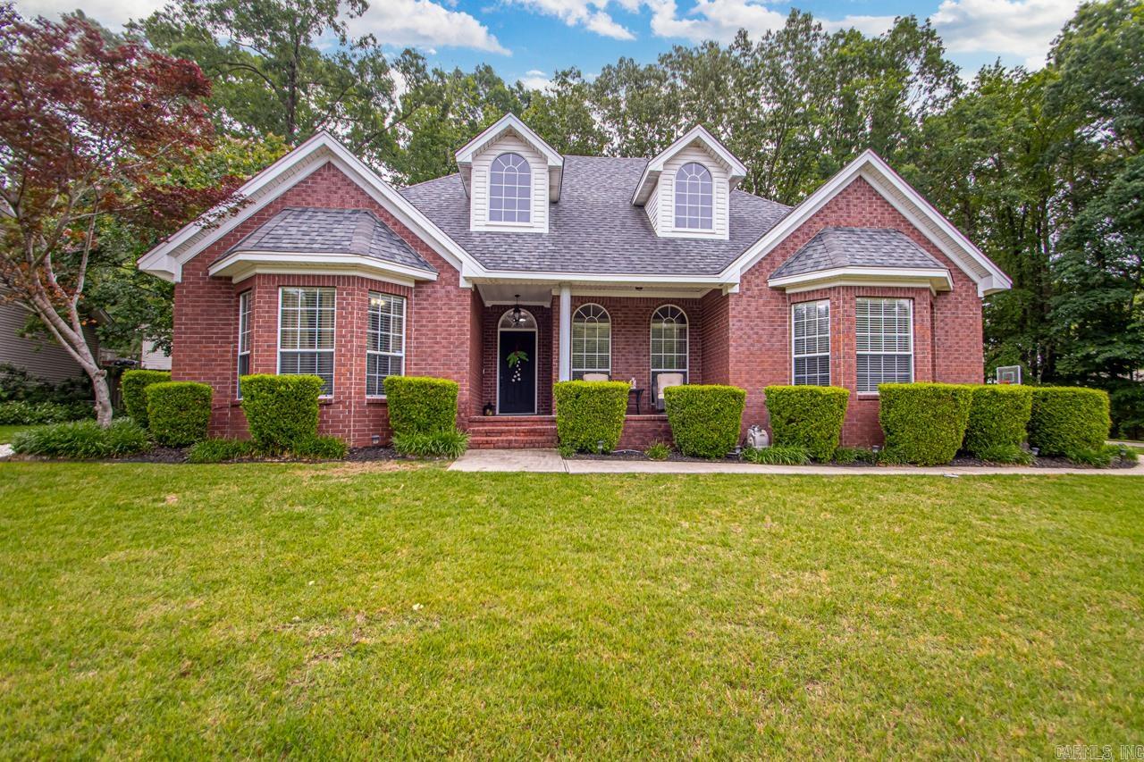 Welcome to 2518 Millbrook! This beautiful home sits on a +/- .66 acre lot in the Rolling Brook Subdivision. Conveniently located minutes away from the the restaurants and shopping of both the Alcoa Exchange and Downtown Benton. As you walk in the home you will find a large living area that blends seamlessly into the kitchen. On the left side of the home you will find 3 guest bedrooms and a bathroom. Off of the front of the living room there is a large home office. On the right side of the home you will find the primary suite, pantry, and laundry room. Out of the back door you will be surprised find views of woods while sitting on the back patio. Come check it out today! Agents schedule showings on Broker Bay.