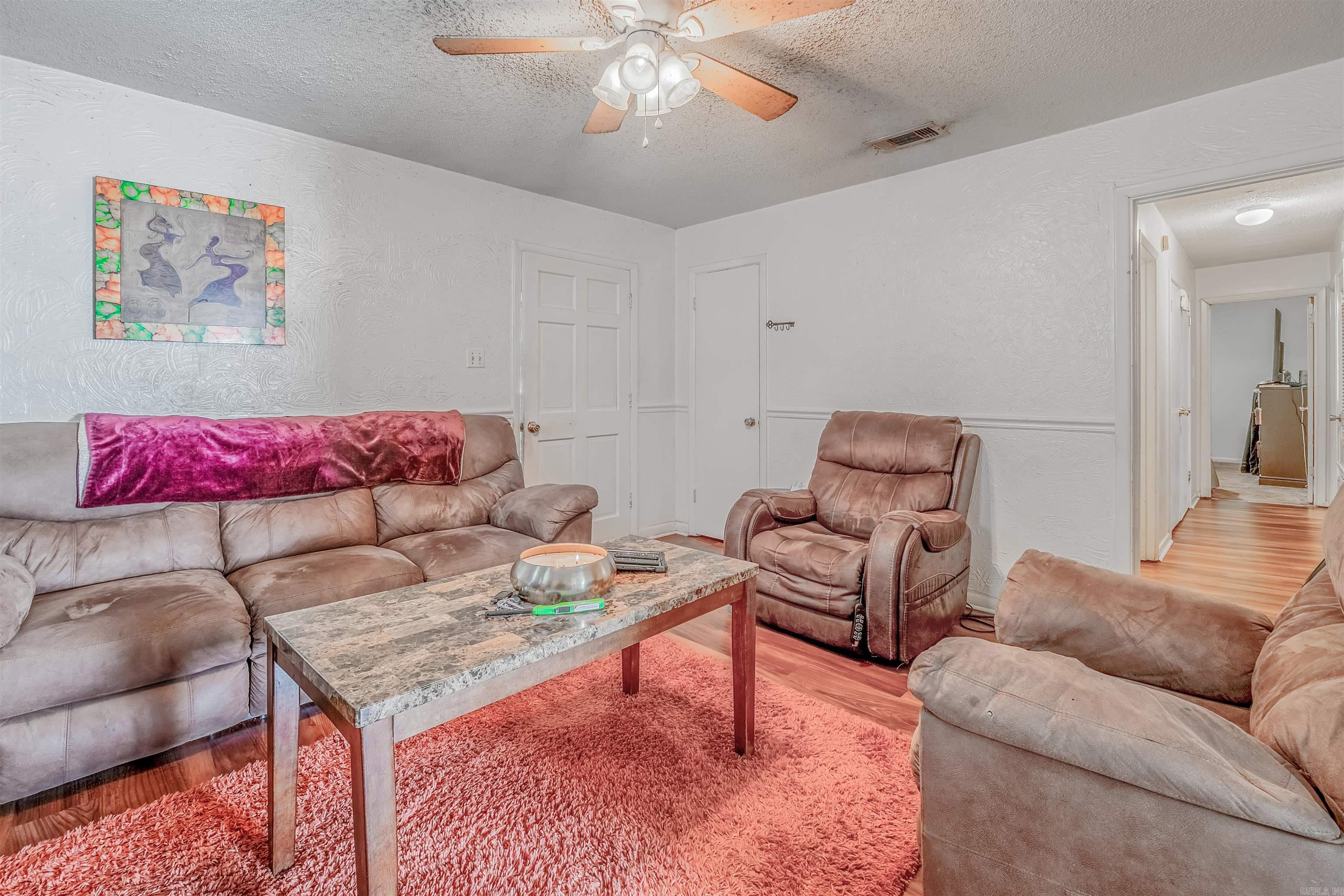 Royal Manor - Residential Income