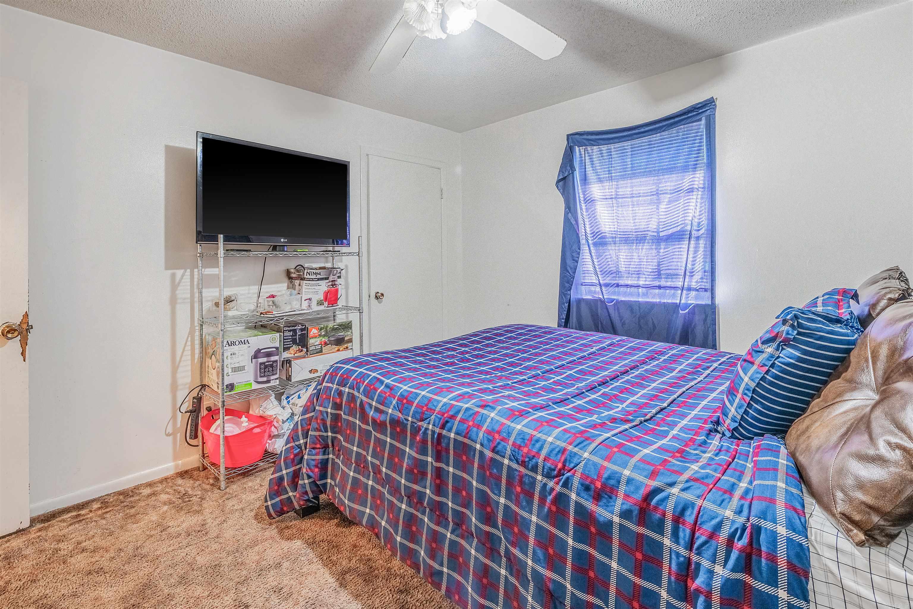 Royal Manor - Residential Income