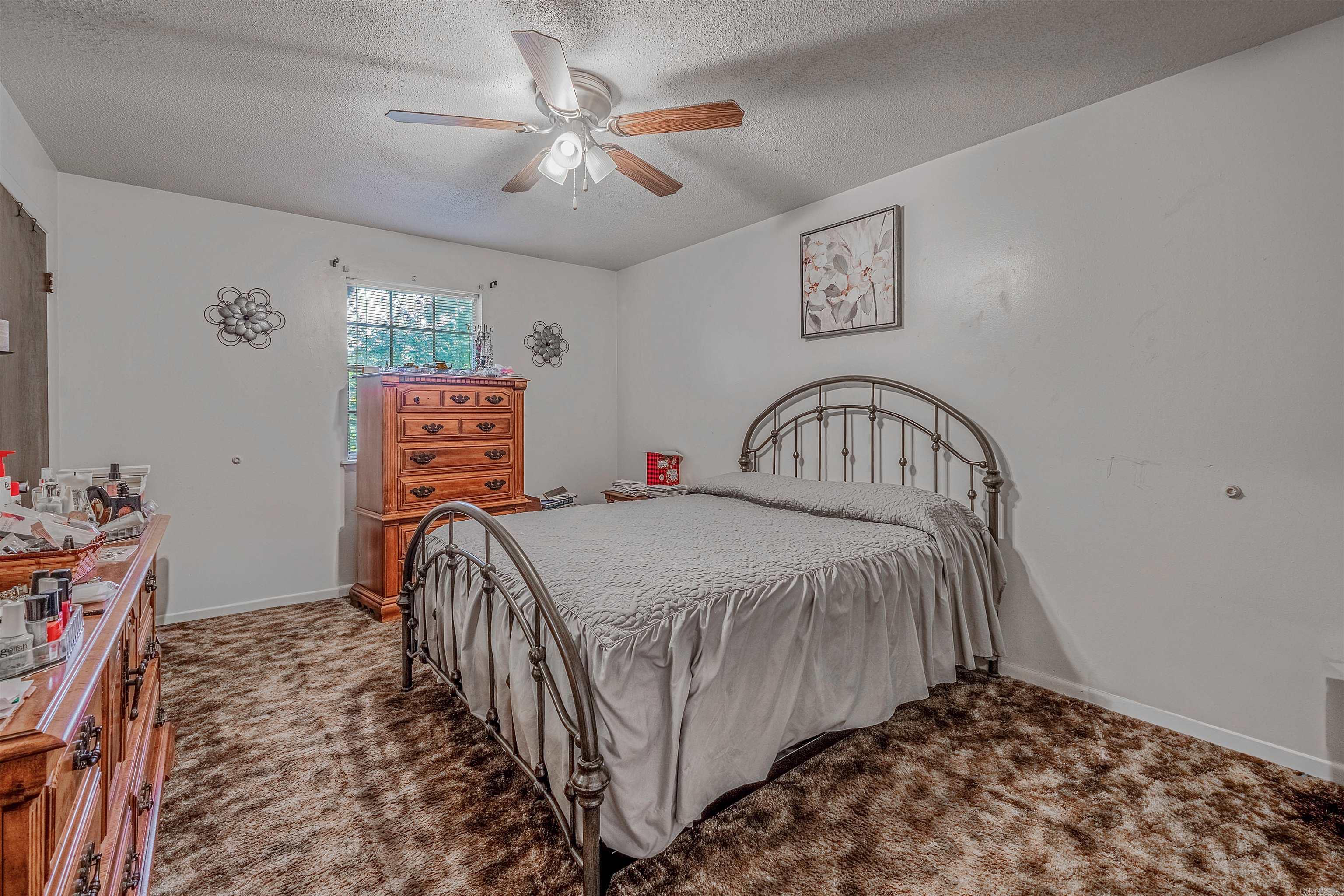 Royal Manor - Residential Income