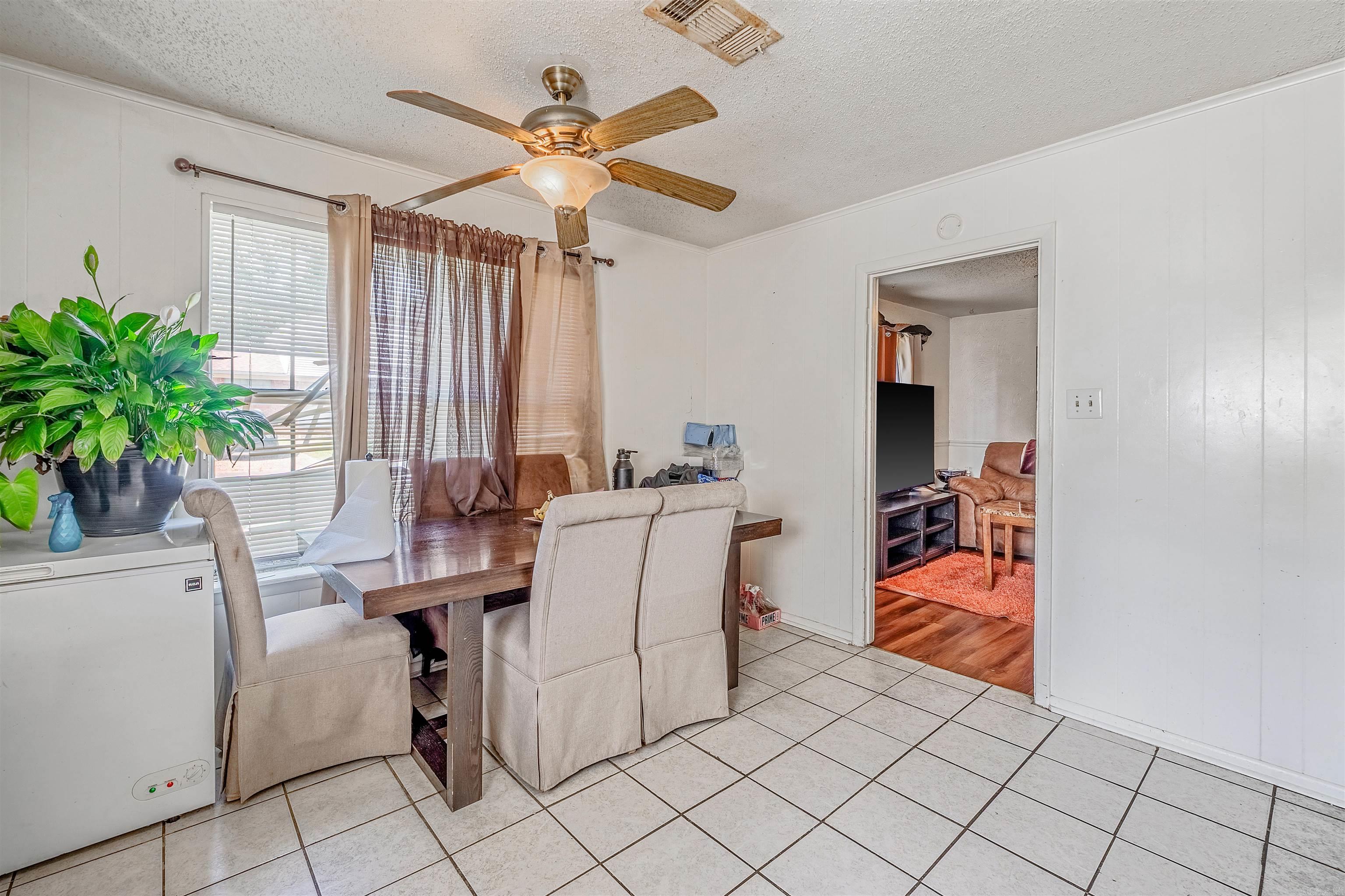 Royal Manor - Residential Income