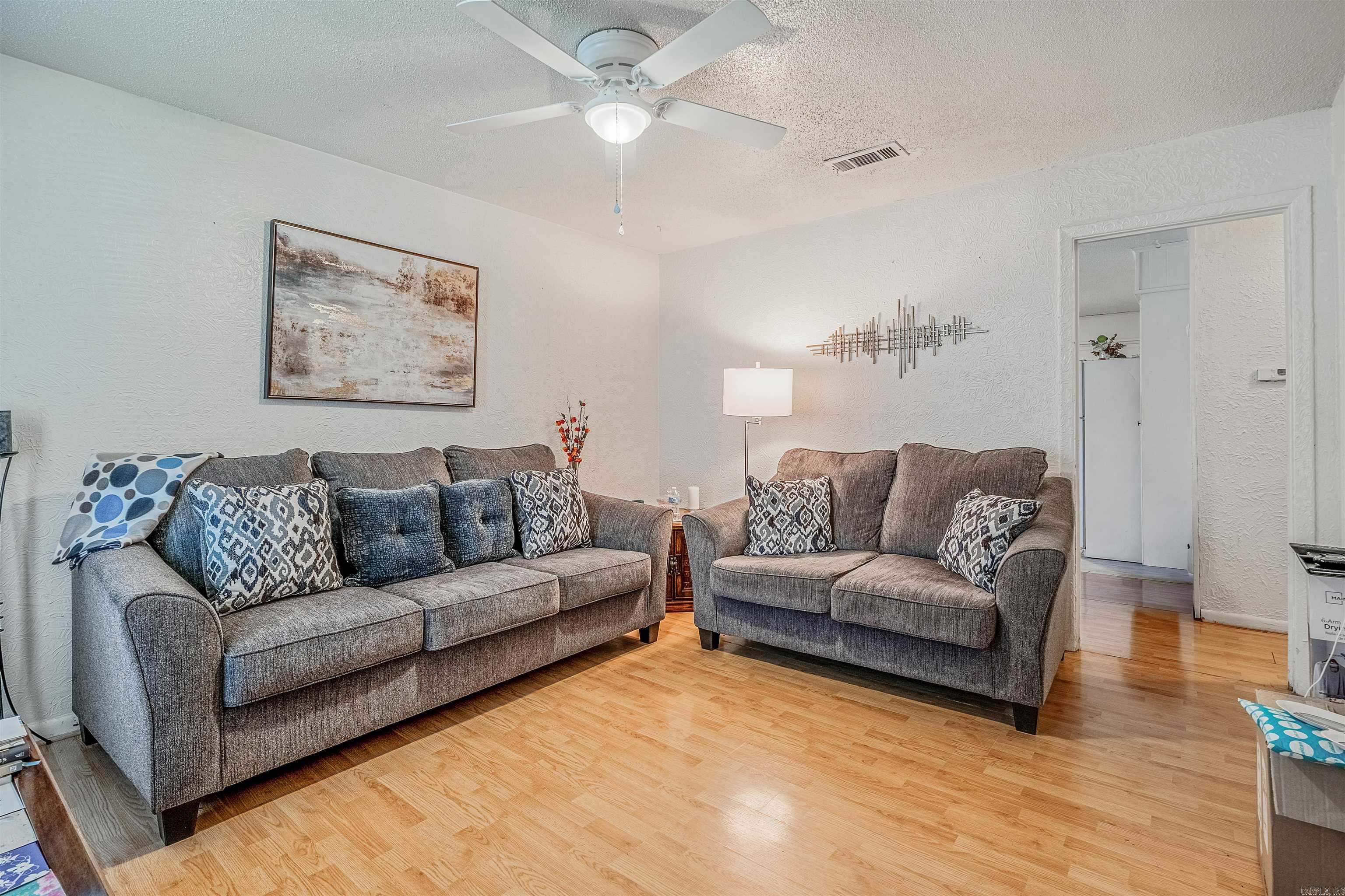 Royal Manor - Residential Income