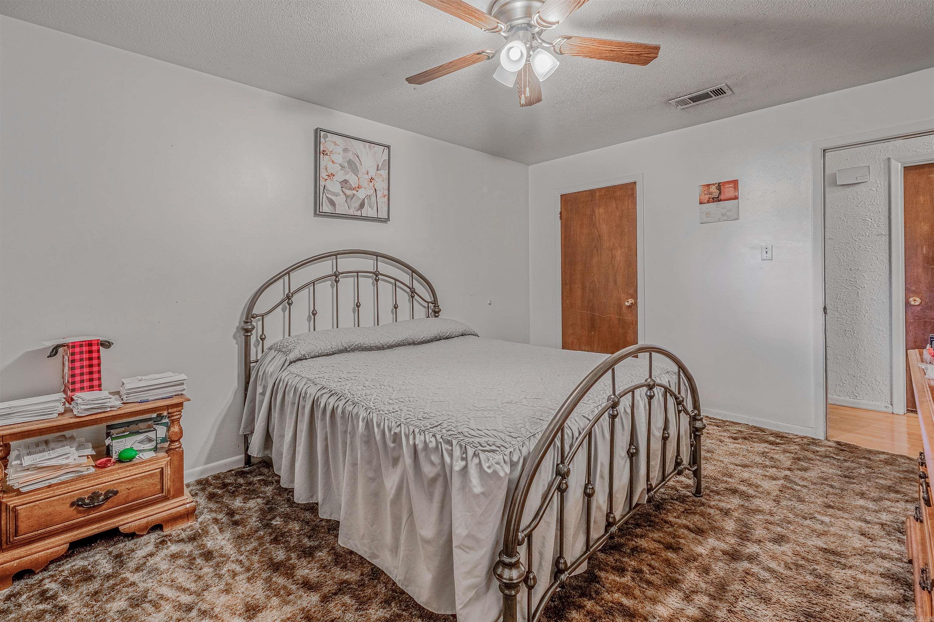 Royal Manor - Residential Income