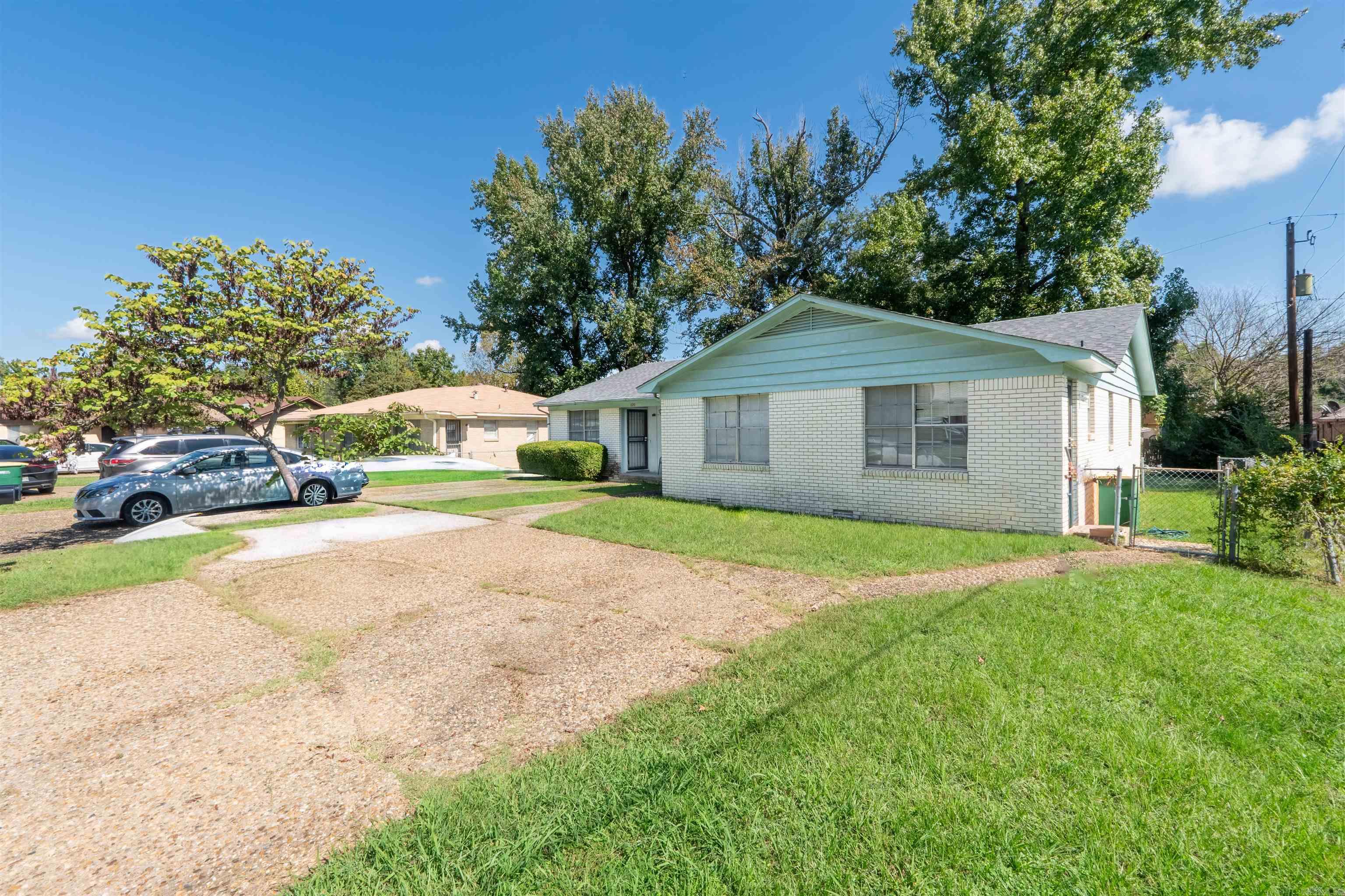 Royal Manor - Residential Income