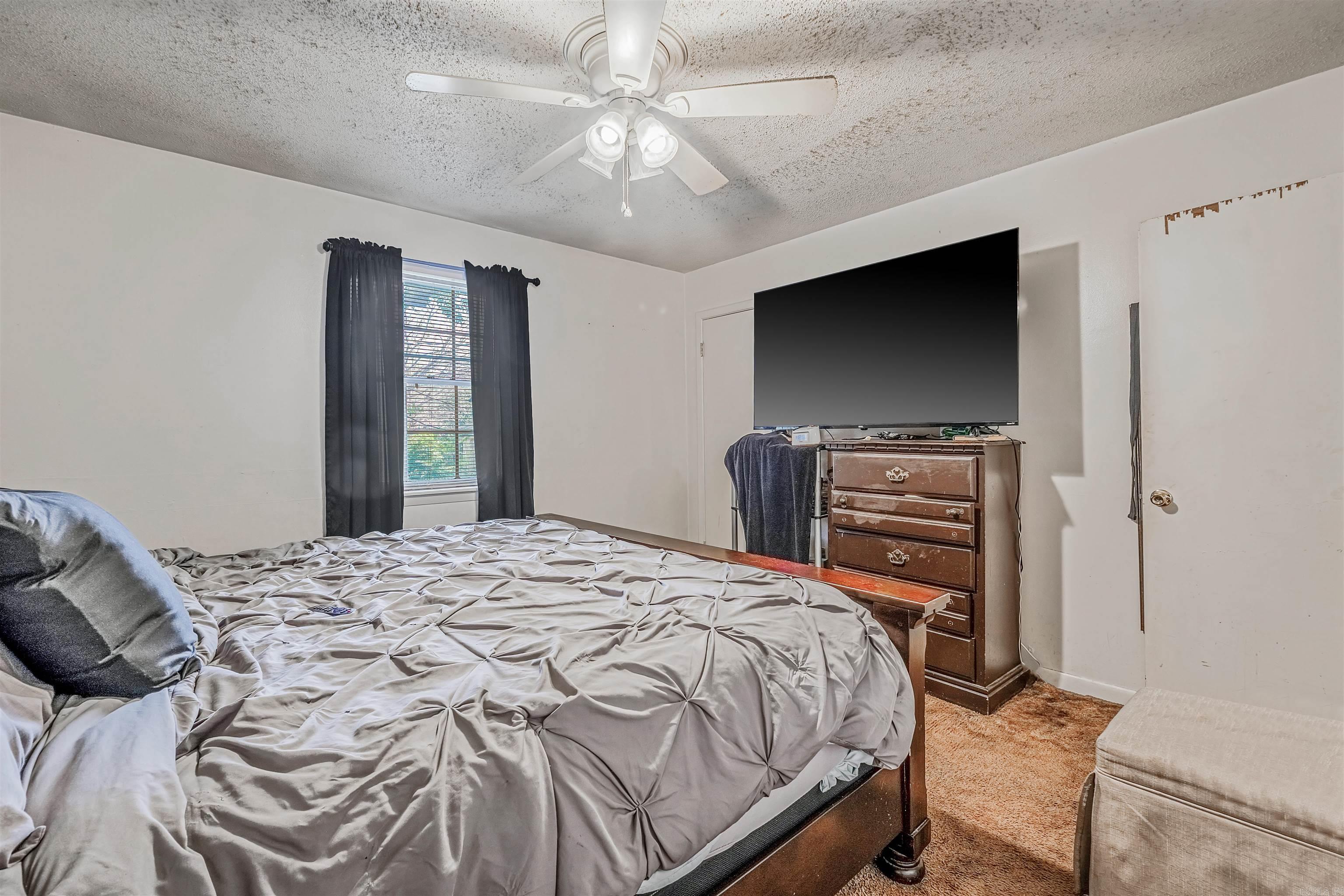 Royal Manor - Residential Income