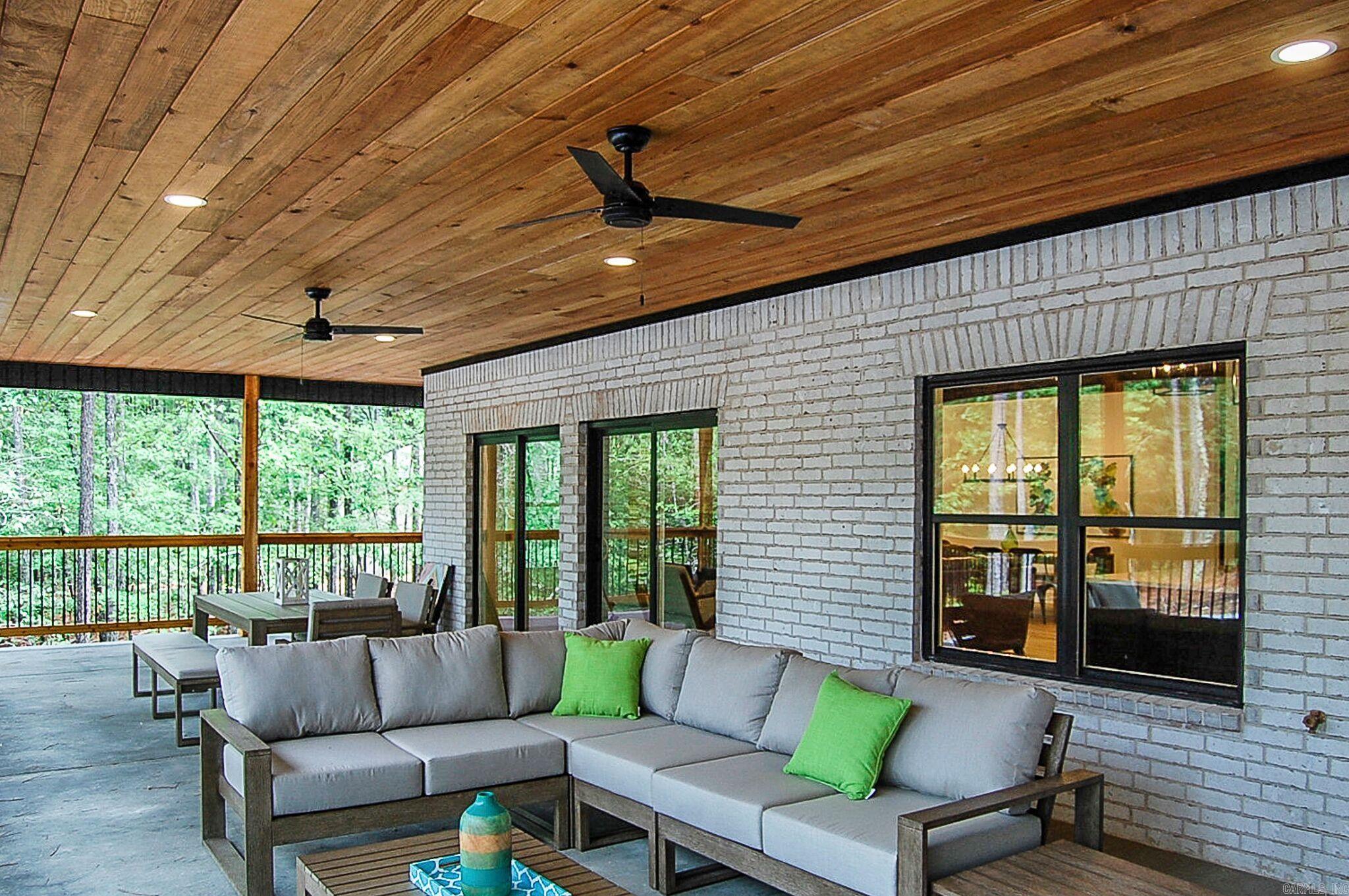 ALTA VISTA - Residential